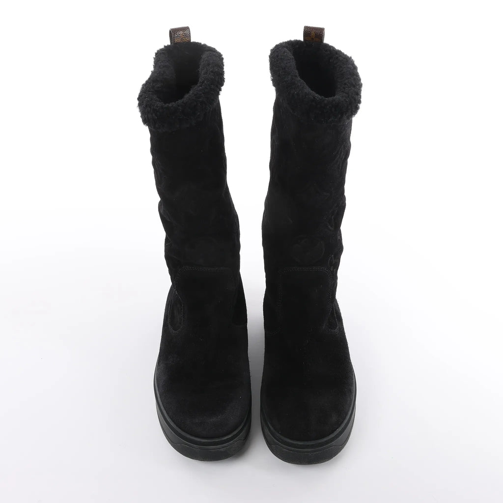 Louis Vuitton Breezy line 19-year Monogram Suede x Sheepskin Boots in Black CL0169, Size 38 EU