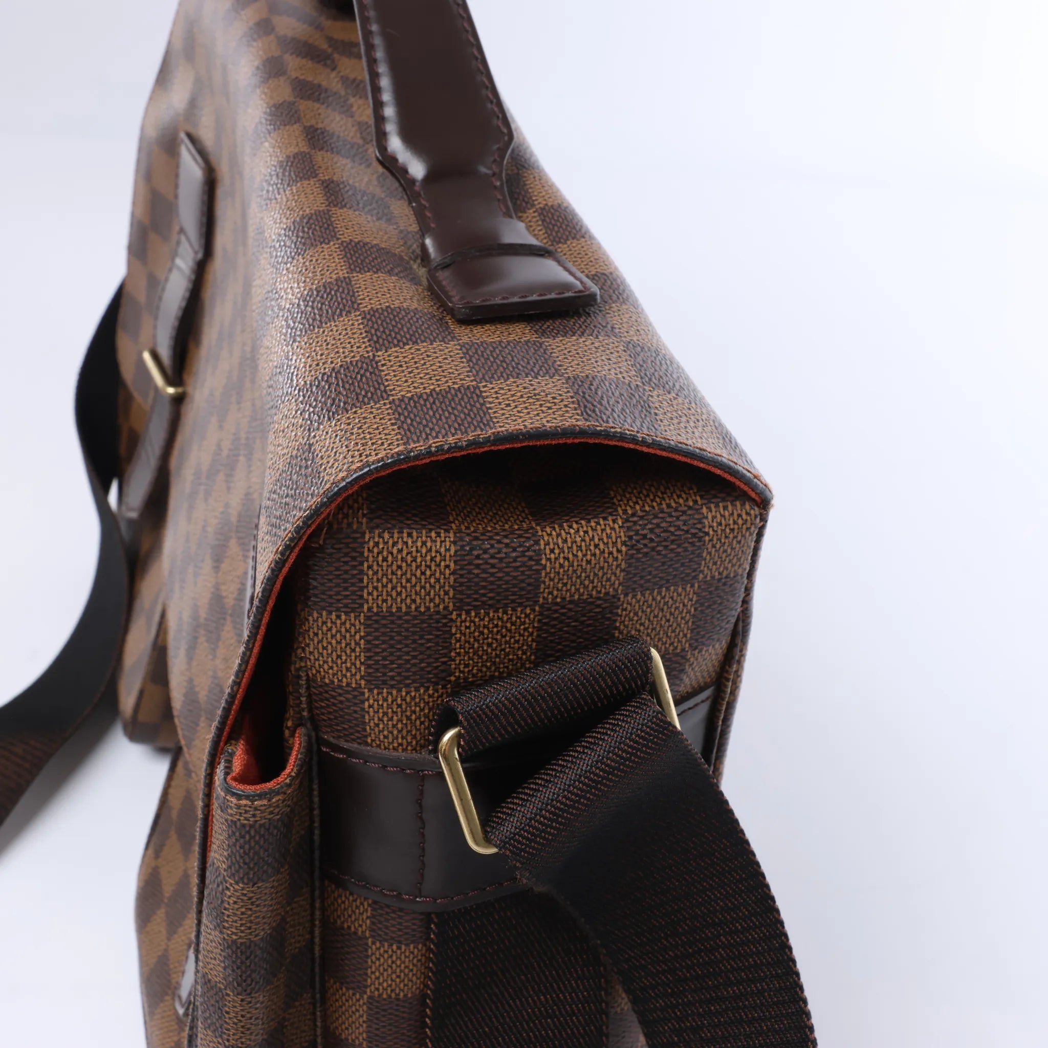 Louis Vuitton Broadway Damier Ebene Messenger Crossbody Bag in Brown N42270