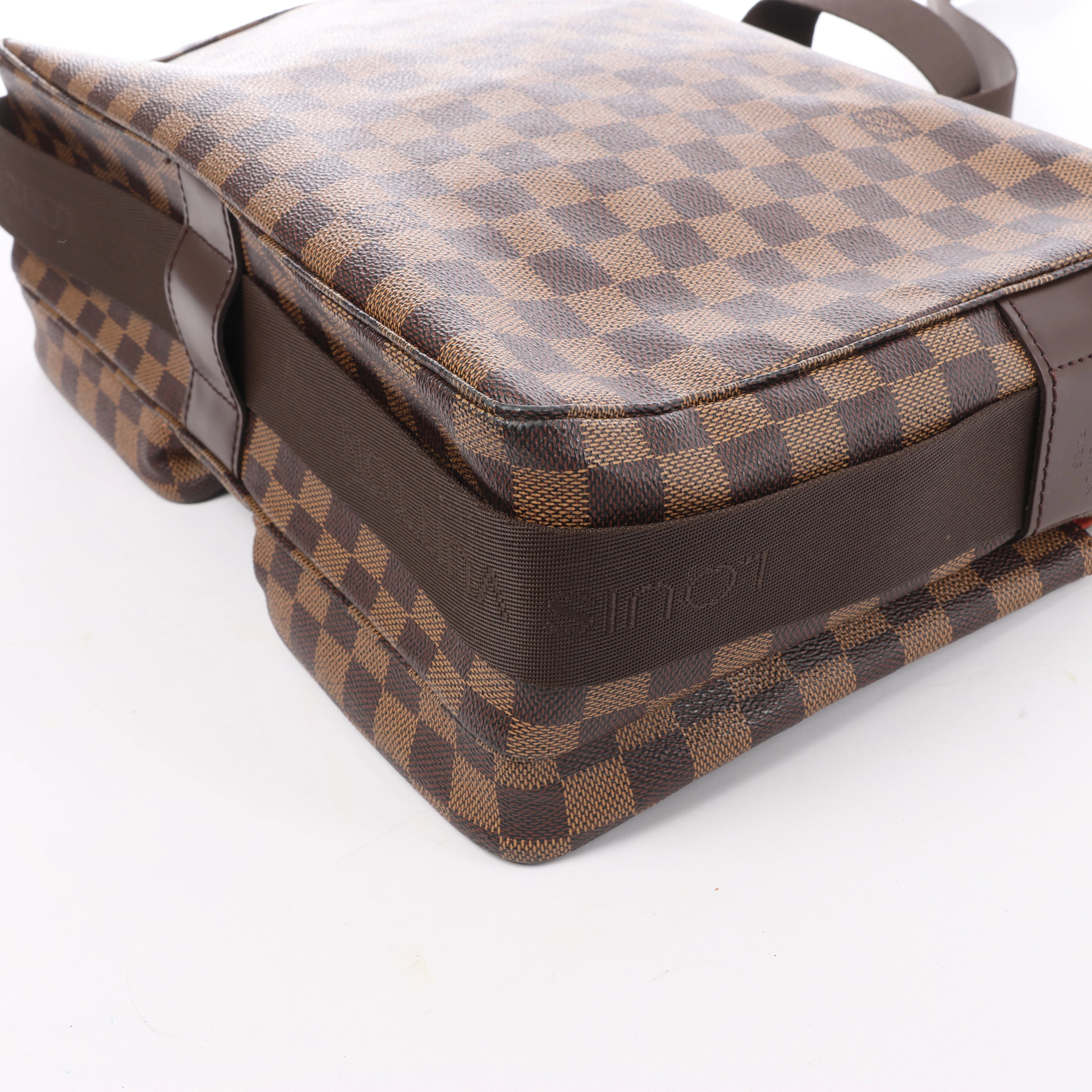 Louis Vuitton Broadway Damier Ebene Messenger Shoulder Bag in Brown N42270