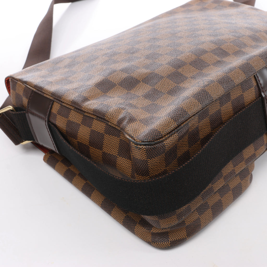 Louis Vuitton Broadway Damier Ebene Messenger Shoulder Bag in Brown N42270