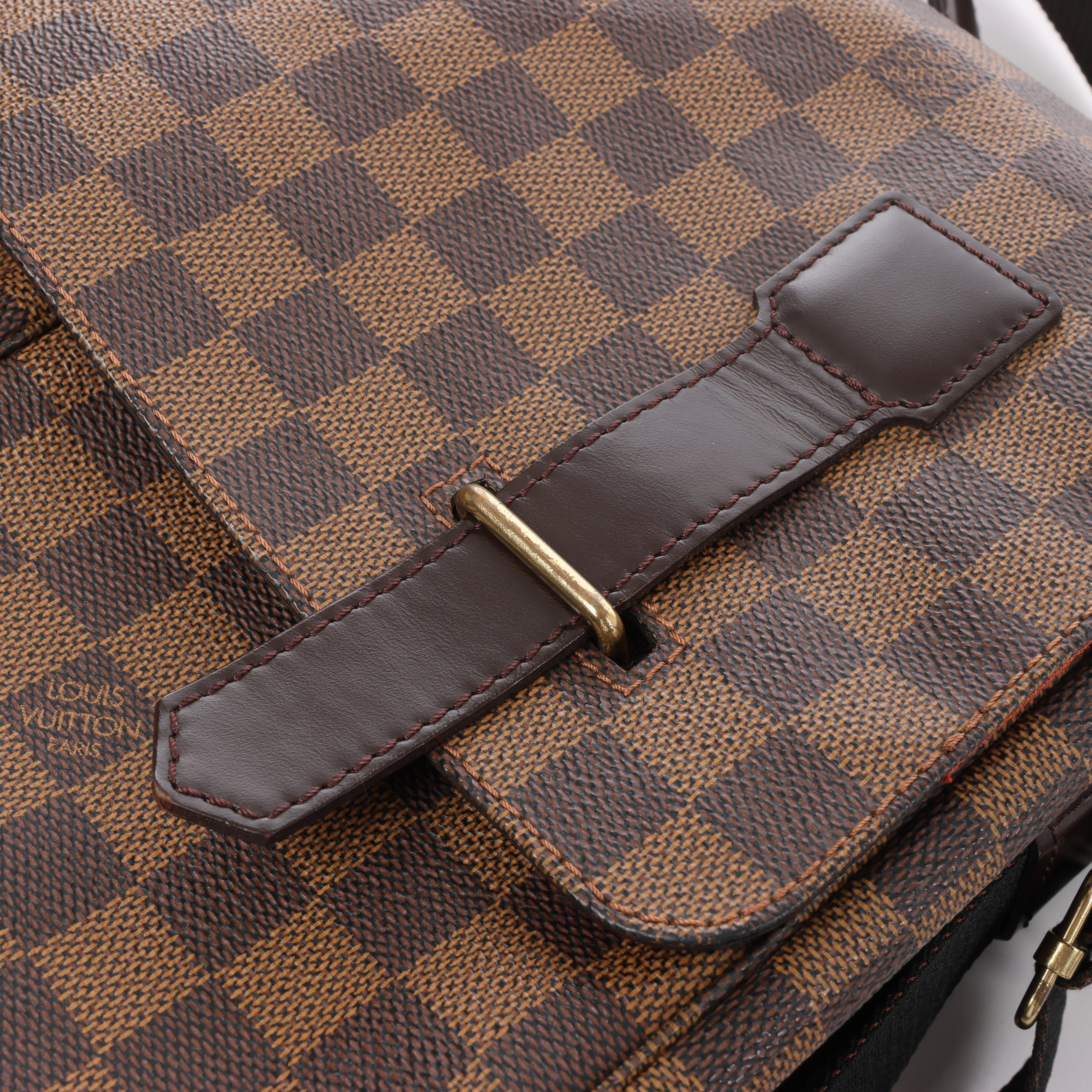 Louis Vuitton Broadway Damier Ebene Messenger Shoulder Bag in Brown N42270