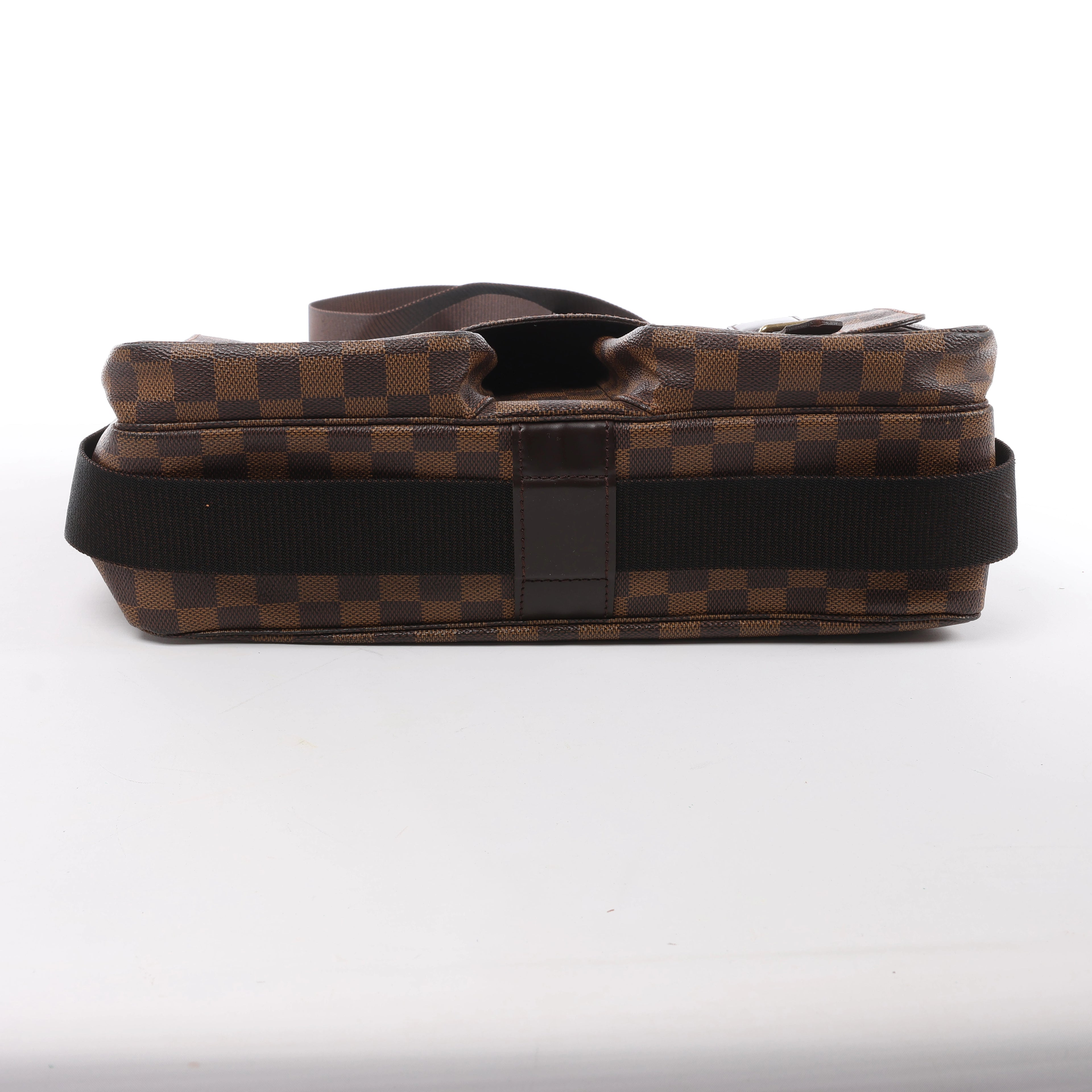 Louis Vuitton Broadway Damier Ebene Messenger Shoulder Bag in Brown N42270