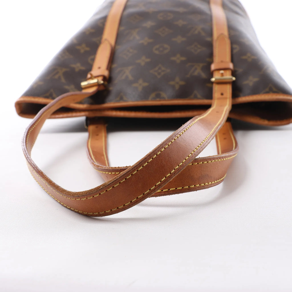 Louis Vuitton Bucket GM Monogram Canvas Shoulder Bag in Brown M42236