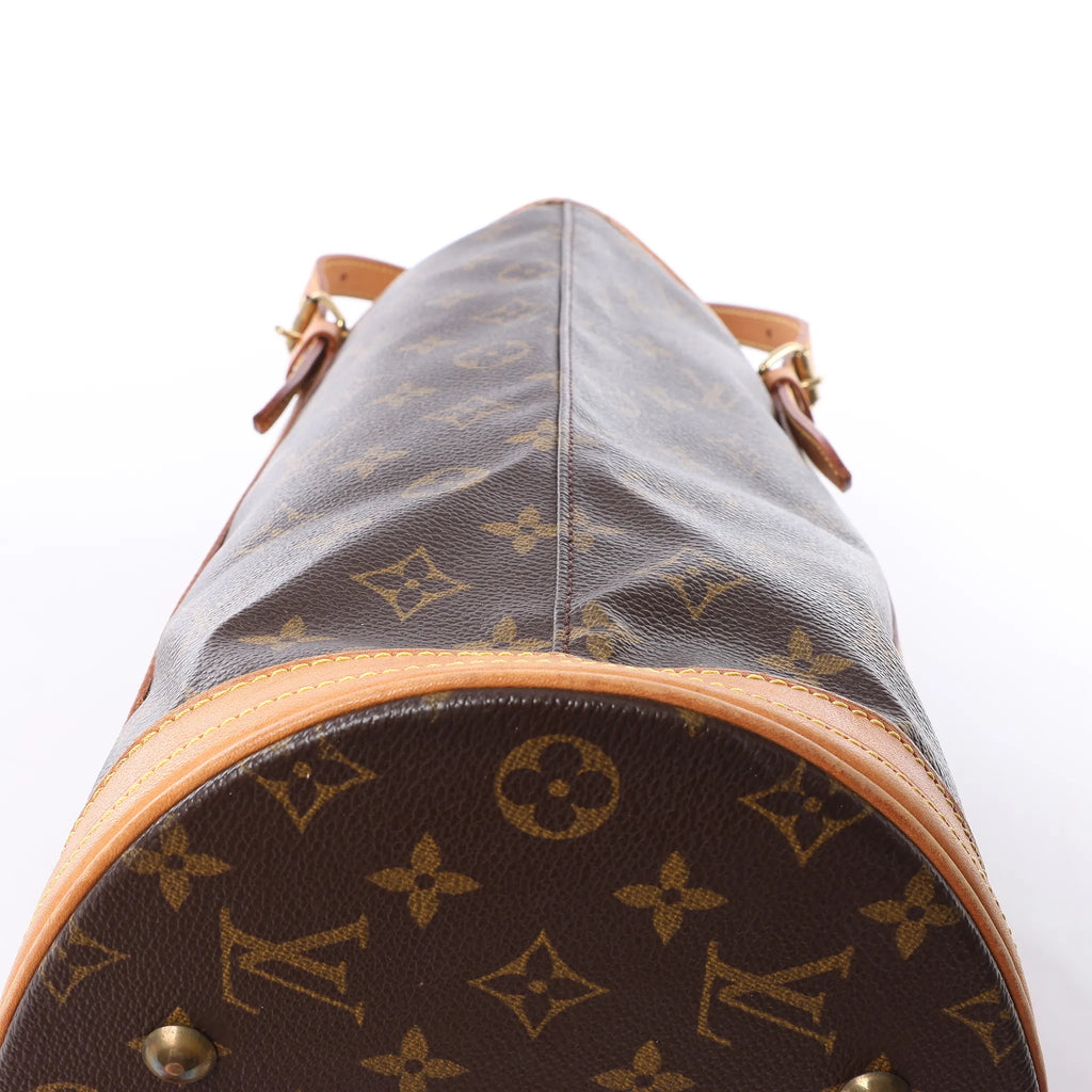 Louis Vuitton Bucket GM Monogram Canvas Shoulder Bag in Brown M42236