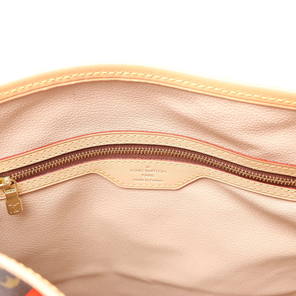Louis Vuitton Bucket GM Monogram Canvas Shoulder Bag in Brown M42236