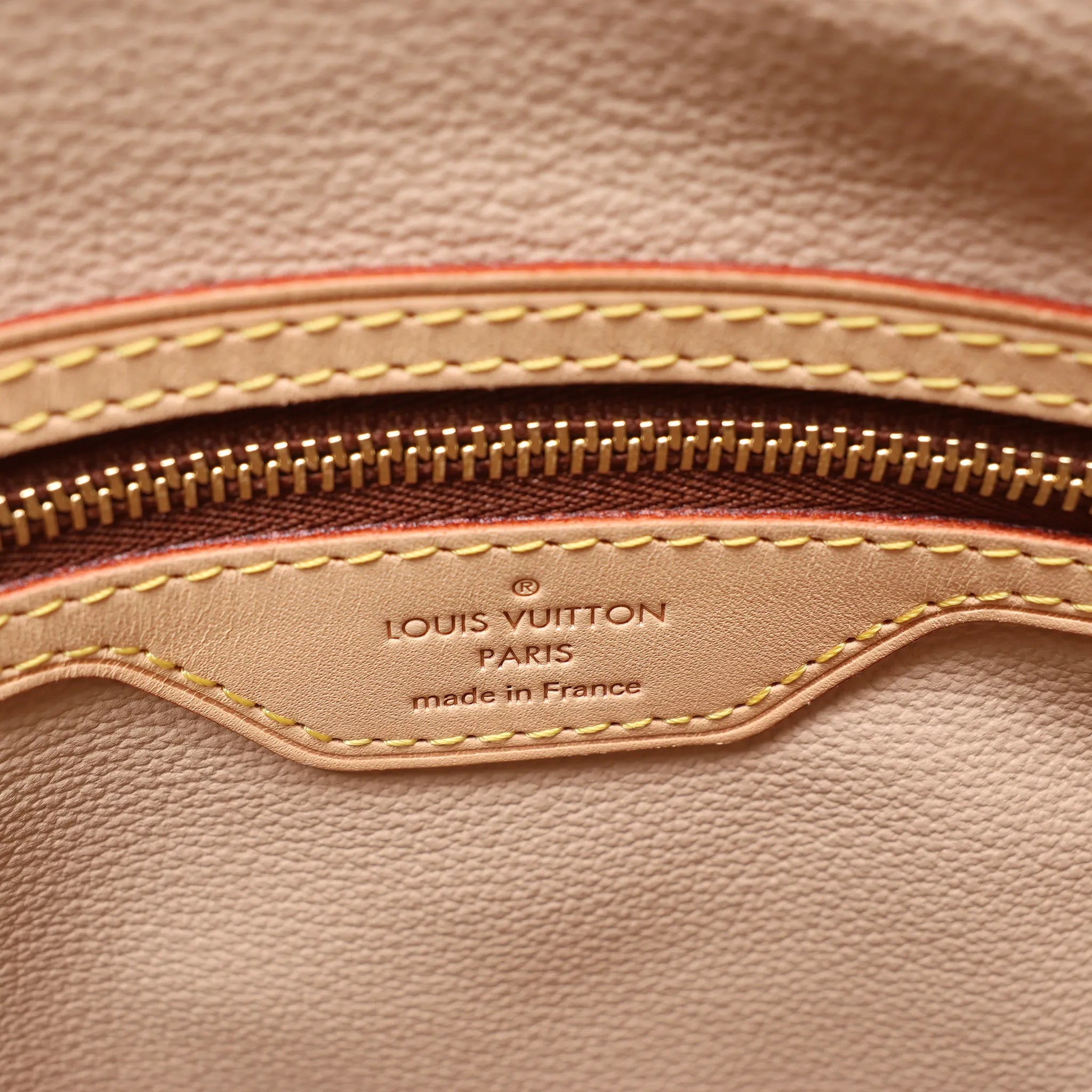 Louis Vuitton Bucket GM Monogram Canvas Shoulder Bag in Brown M42236