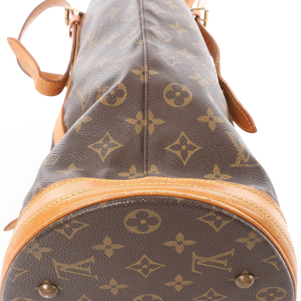 Louis Vuitton Bucket GM Monogram Canvas Shoulder Bag in Brown M42236