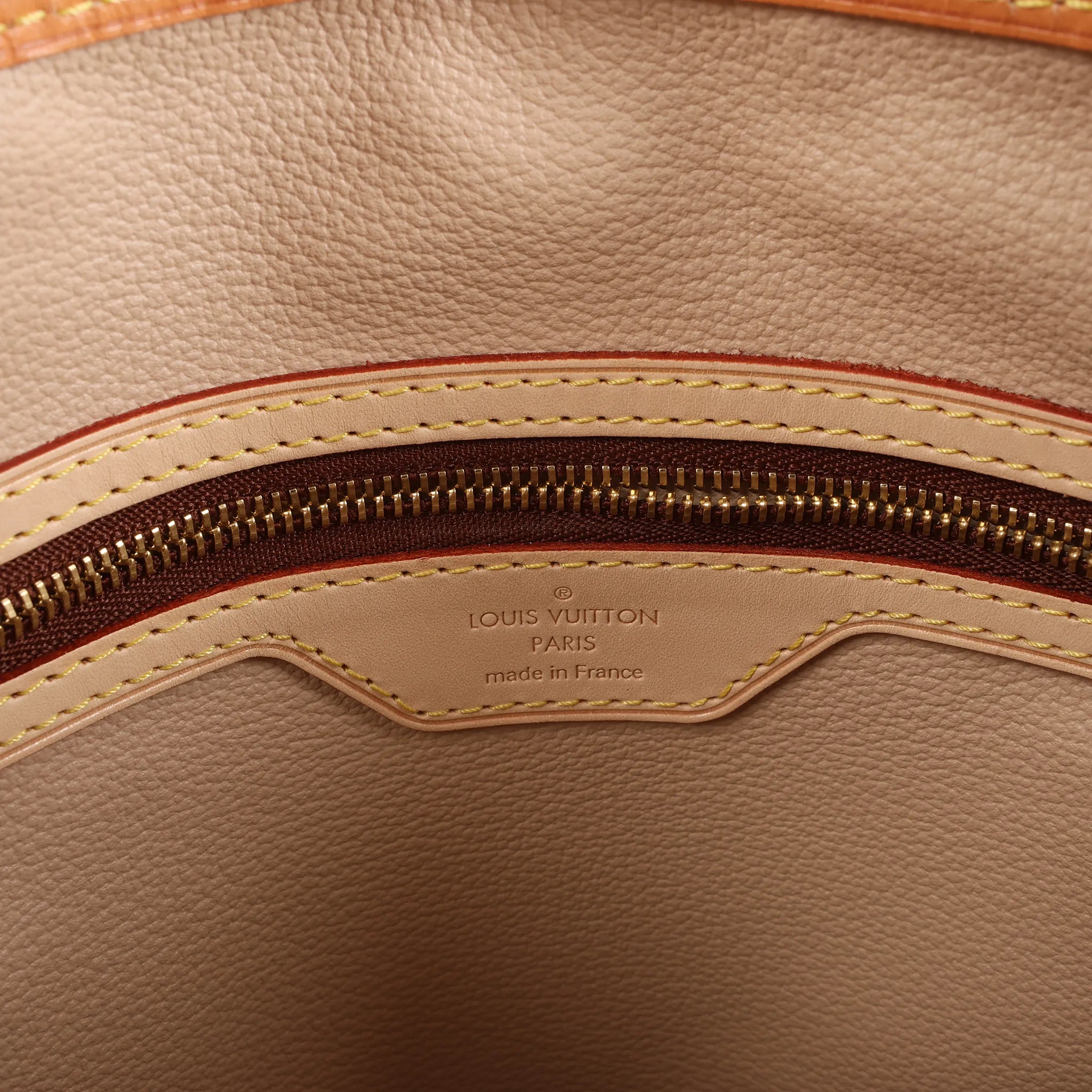 Louis Vuitton Bucket GM Monogram Canvas Shoulder Bag in Brown M42236
