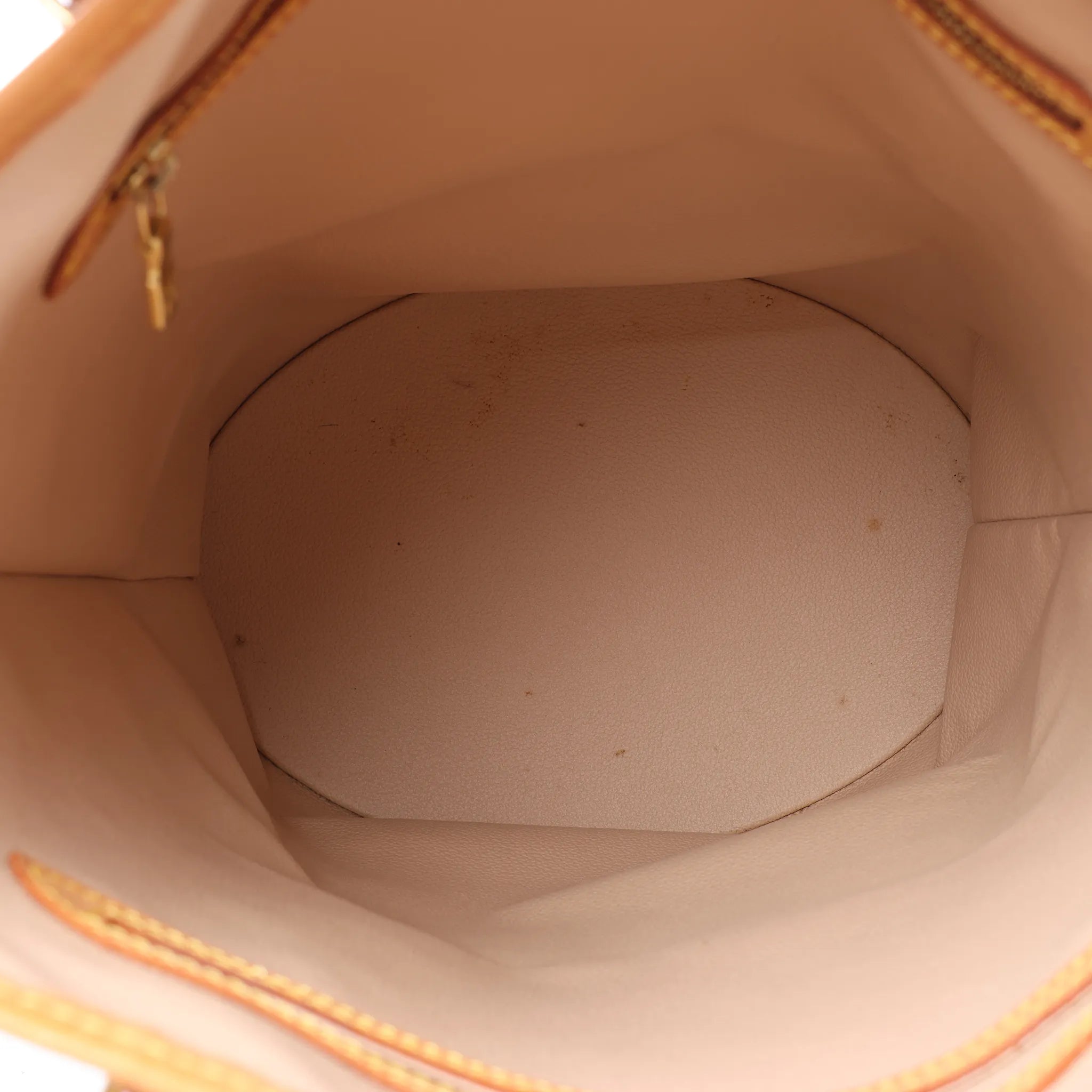 Louis Vuitton Bucket GM Monogram Canvas Shoulder Bag in Brown