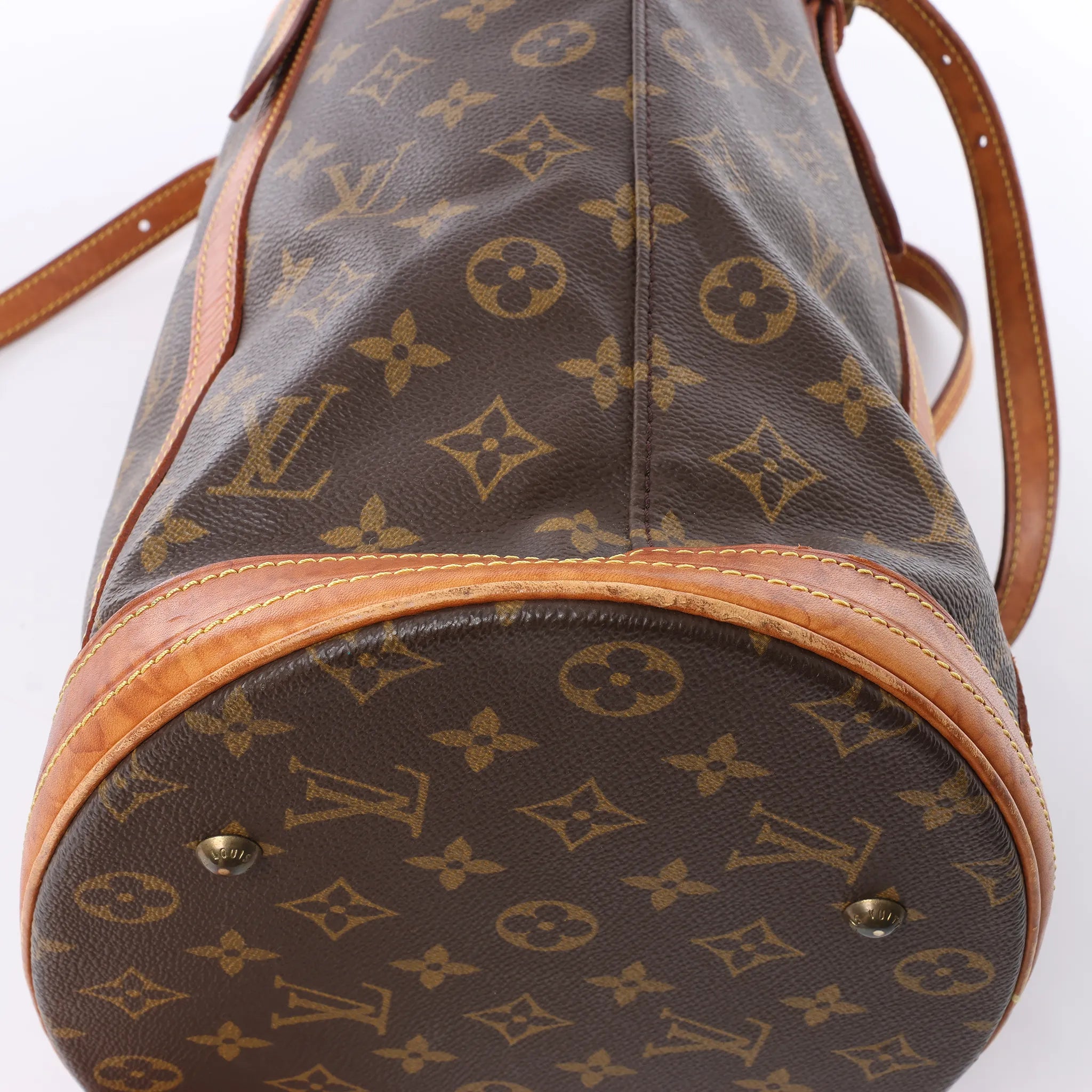 Louis Vuitton Bucket GM Monogram Canvas Shoulder Bag in Brown M42236