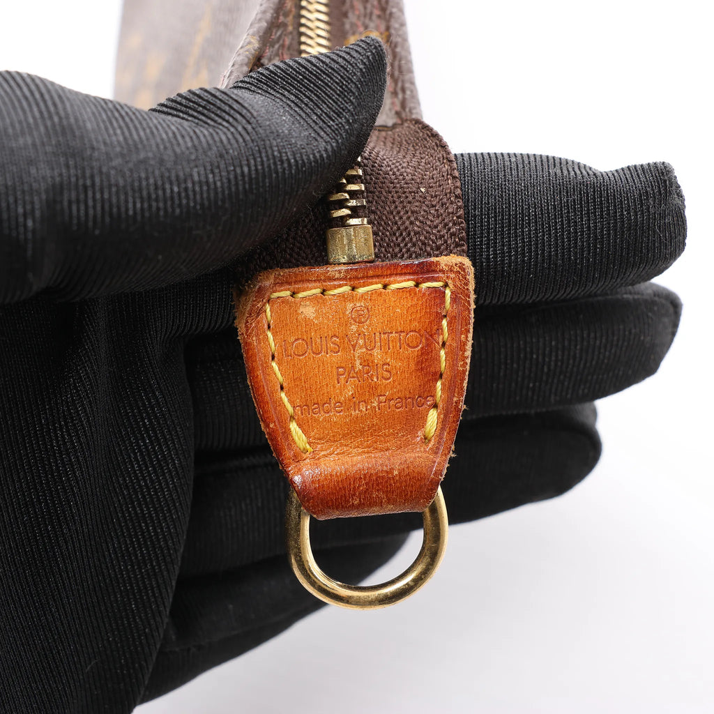 Louis Vuitton Bucket PM Monogram Canvas Shoulder Bag in Brown M42238