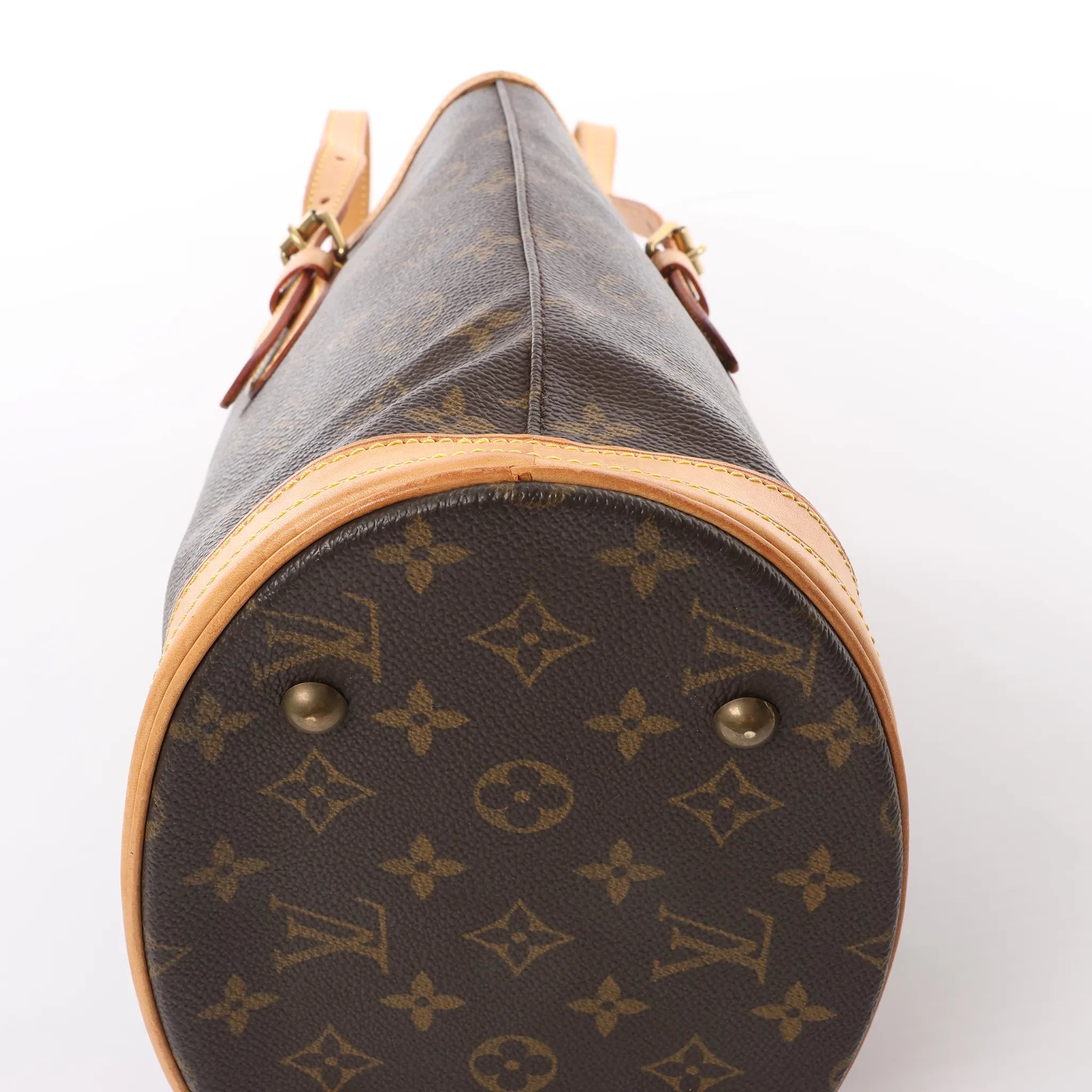 Louis Vuitton Bucket PM Monogram Canvas Shoulder Bag in Brown M42238