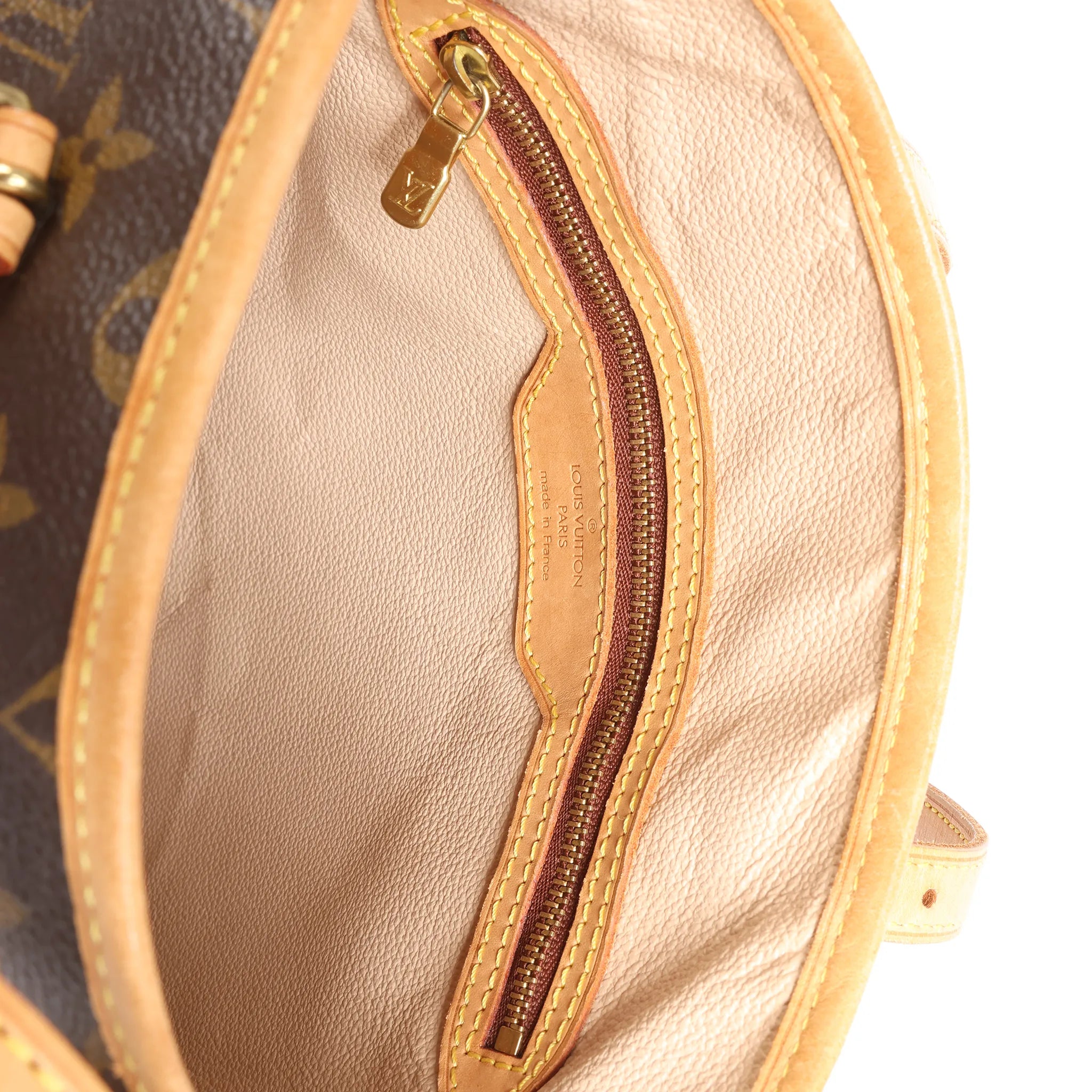 Louis Vuitton Bucket PM Monogram Canvas Shoulder Bag in Brown M42238