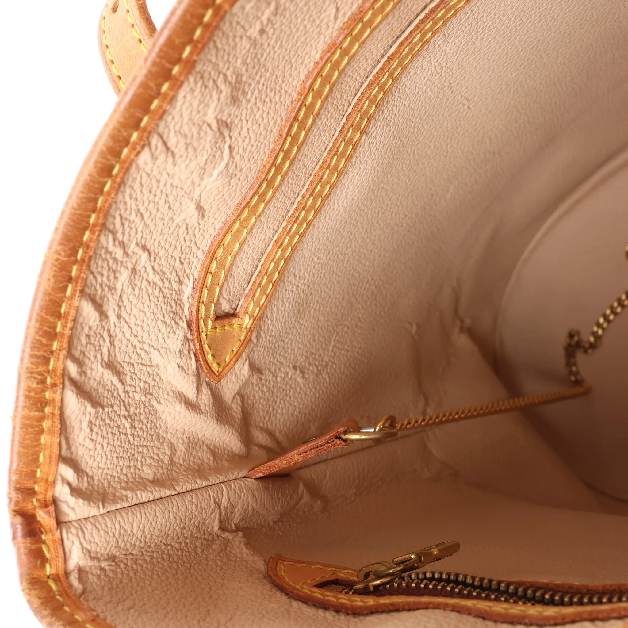 Louis Vuitton Bucket PM Monogram Canvas Shoulder Bag in Brown M42238