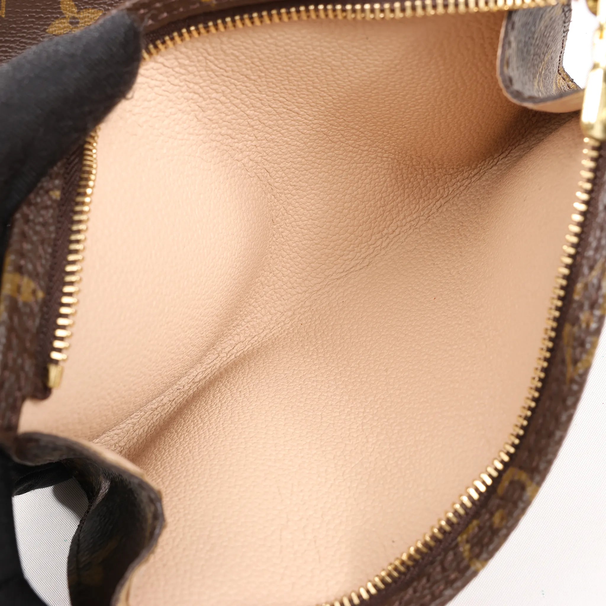 Louis Vuitton Monogram Canvas Bucket PM Shoulder Bag in Brown M42238