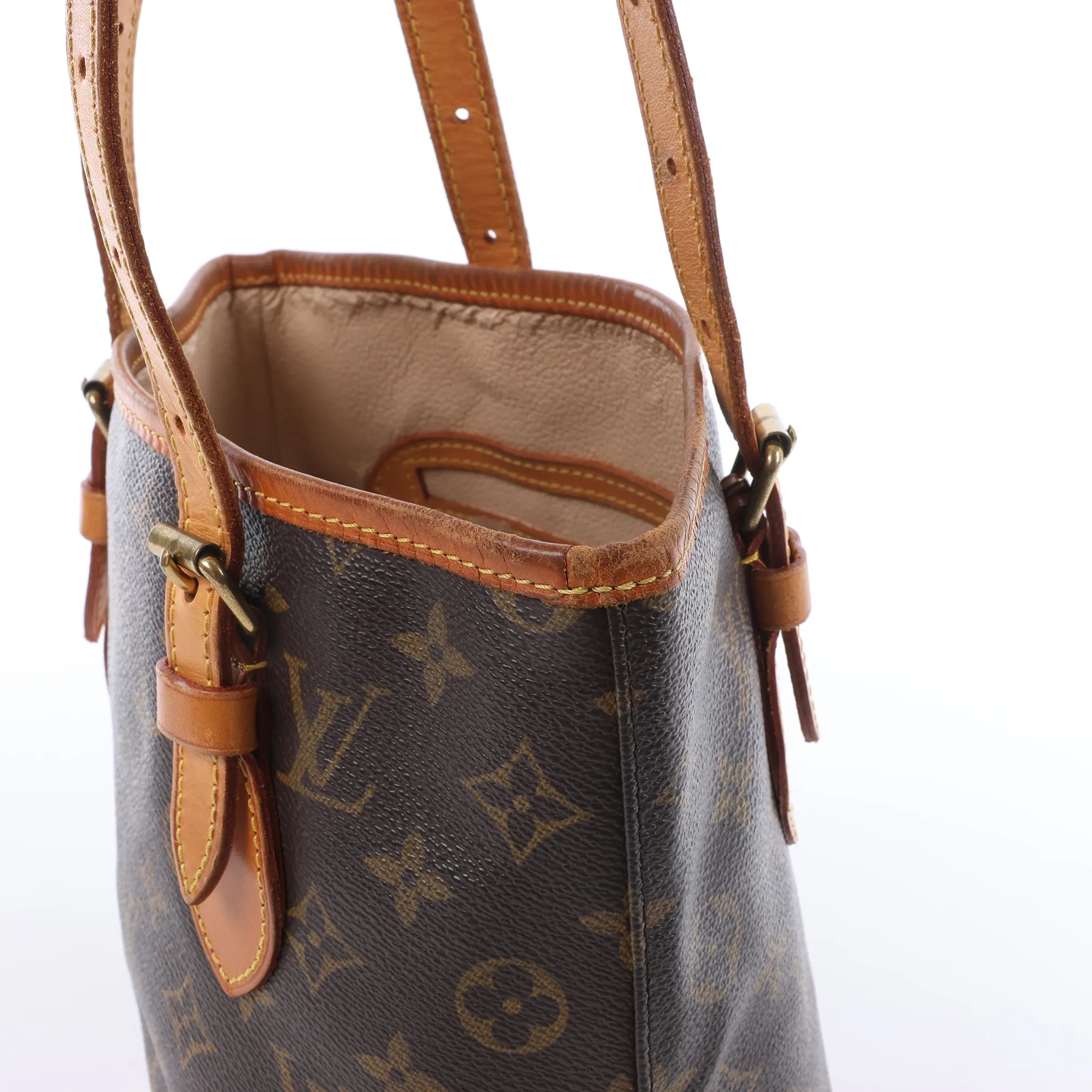 Louis Vuitton Bucket PM Monogram Canvas Shoulder Bag in Brown M42238