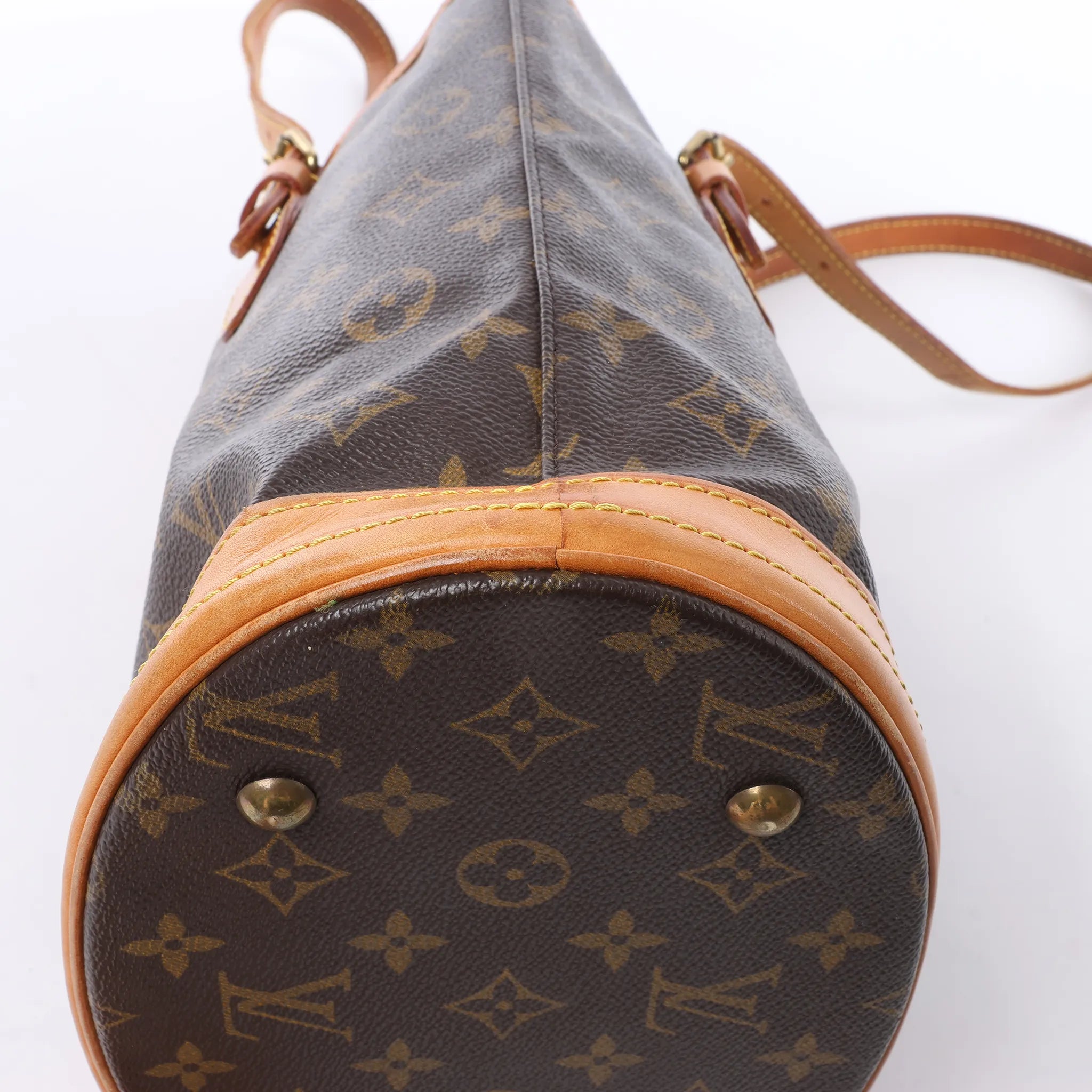 Louis Vuitton Bucket PM Monogram Canvas Shoulder Bag in Brown M42238
