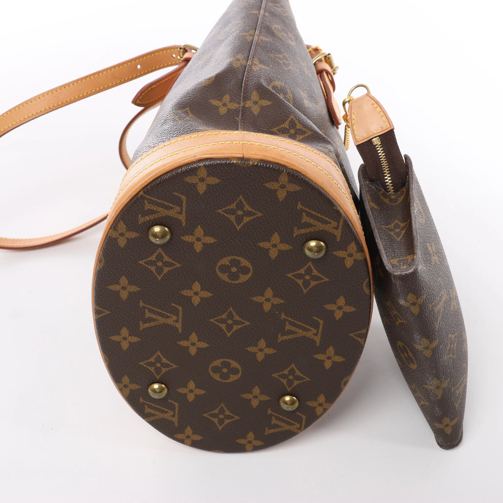 Louis Vuitton Bucket PM Monogram Shoulder Bag in Brown M42238