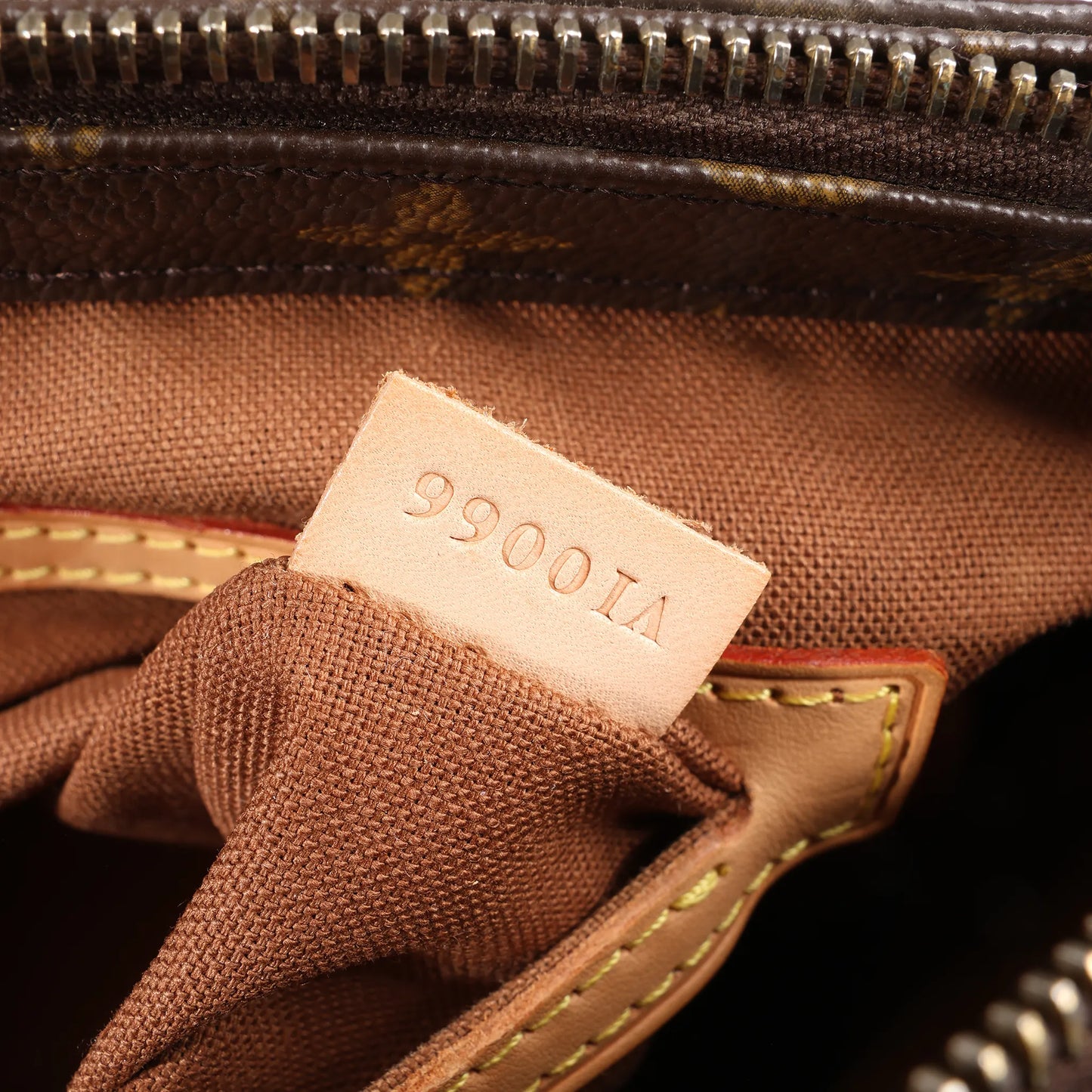 Louis Vuitton Monogram Cabas Piano Schultertasche in Braun M51148