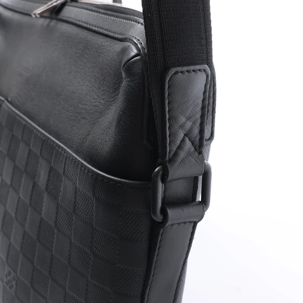 Louis Vuitton Calypso MM Damier Infini Messenger Crossbody Bag in Black N41201