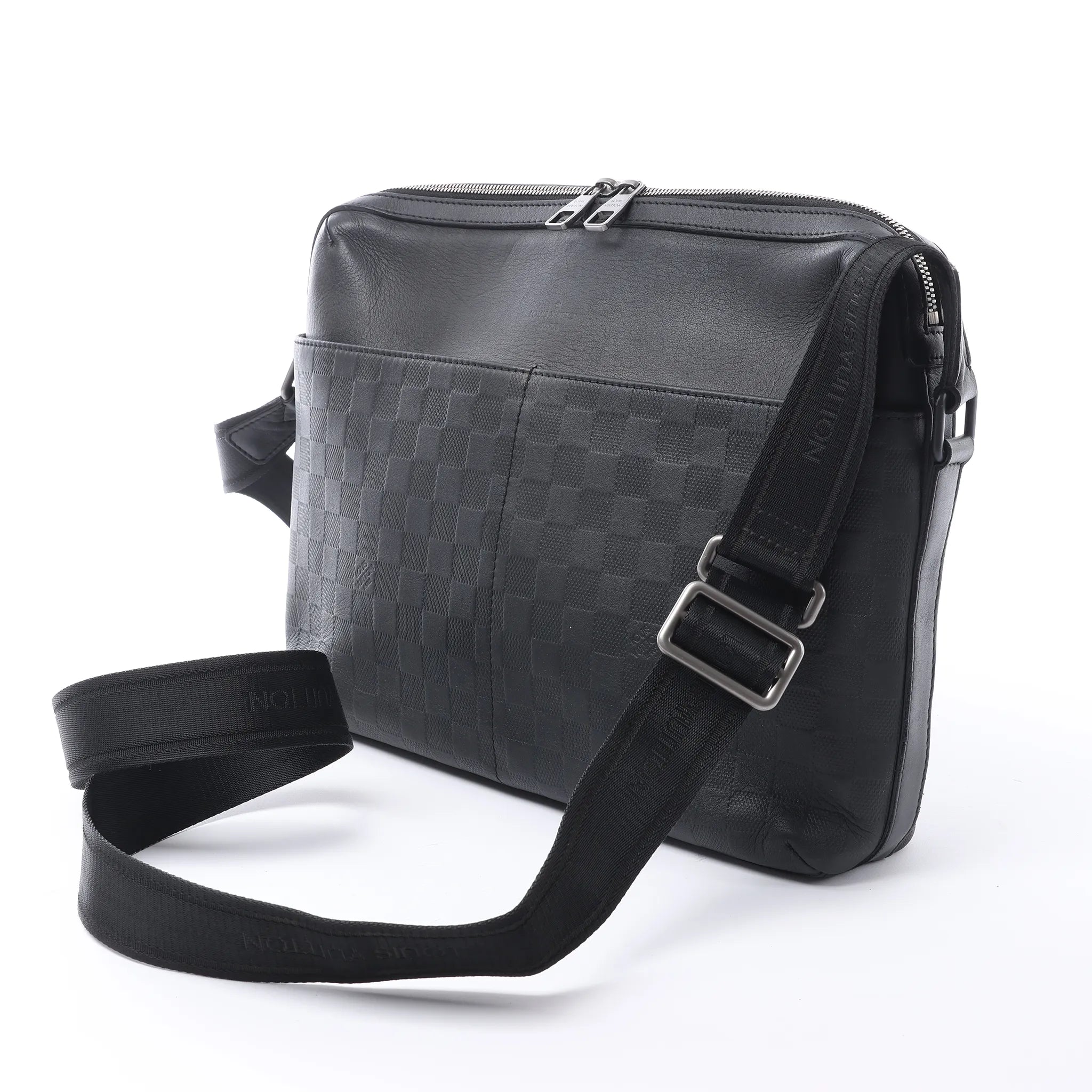 Louis Vuitton Calypso MM Damier Infini Messenger Crossbody Bag in Black N41201