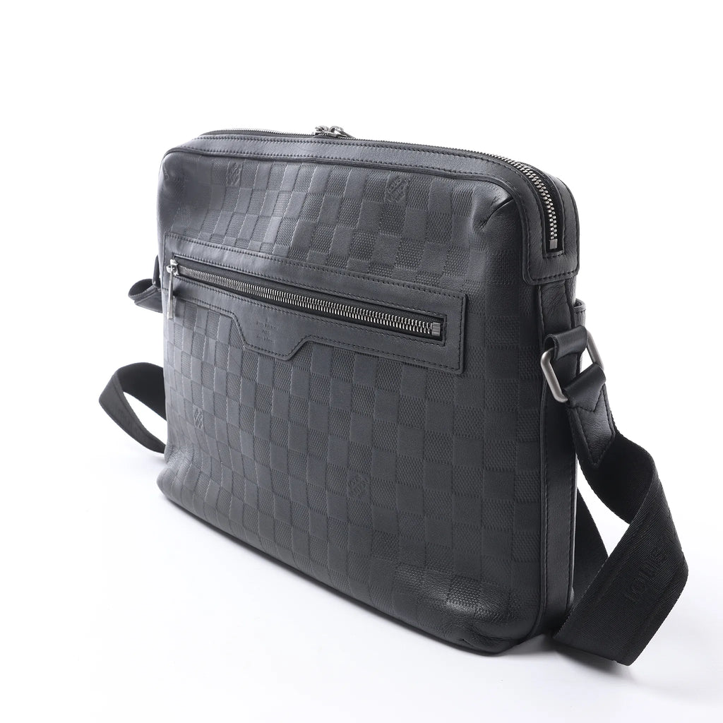 Louis Vuitton Calypso MM Damier Infini Messenger Crossbody Bag in Black N41201