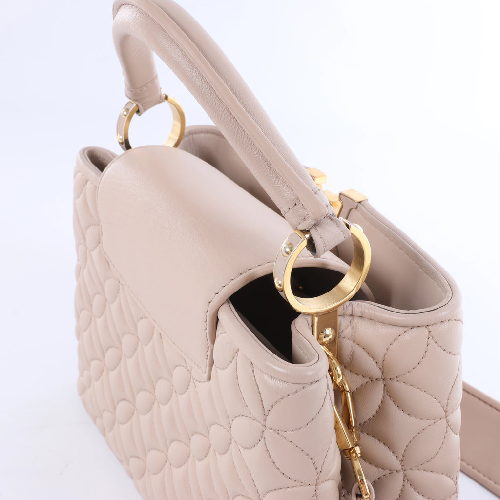 Bolso Louis Vuitton Capucines BB de piel Parnassea de 2 vías en beige M94688
