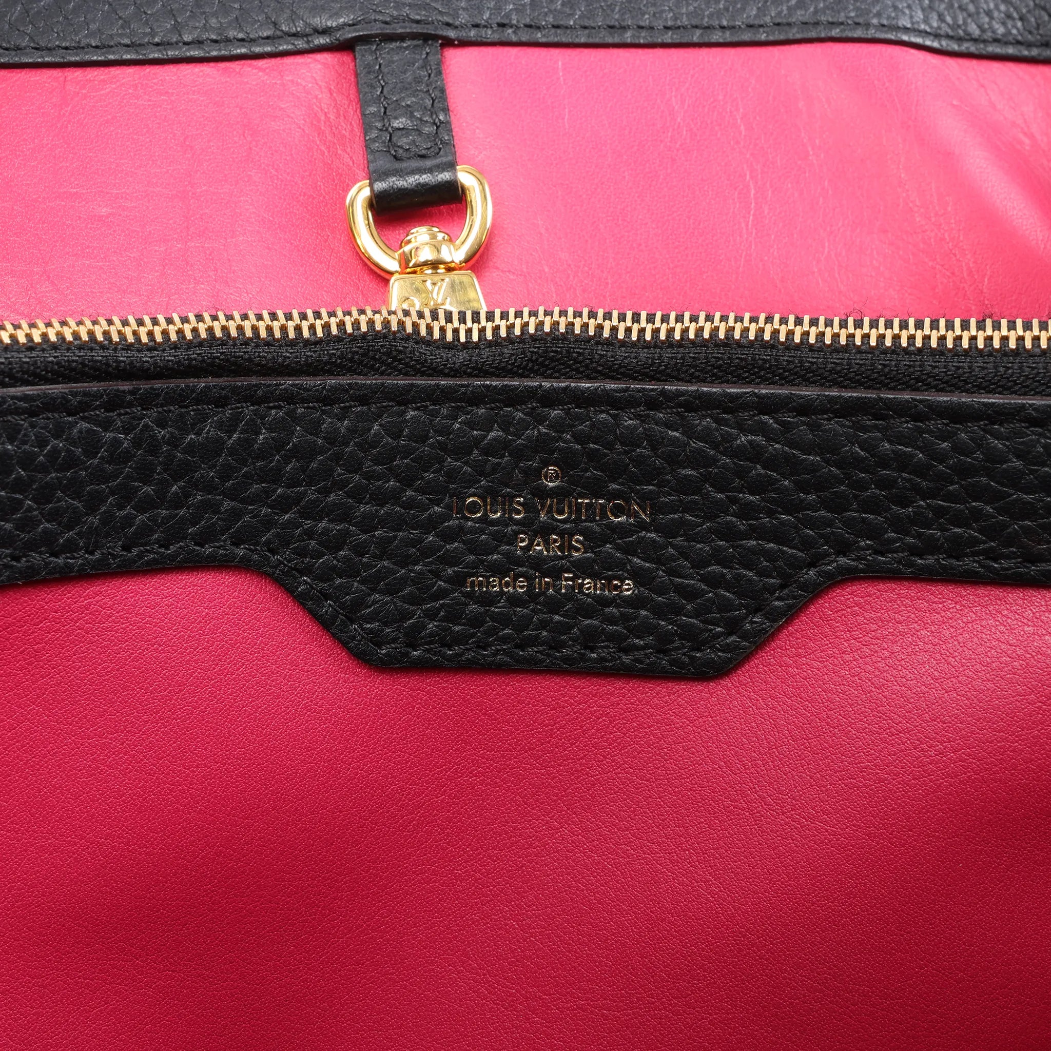 Bolso Louis Vuitton Capucines MM Parnassea en Negro M48864