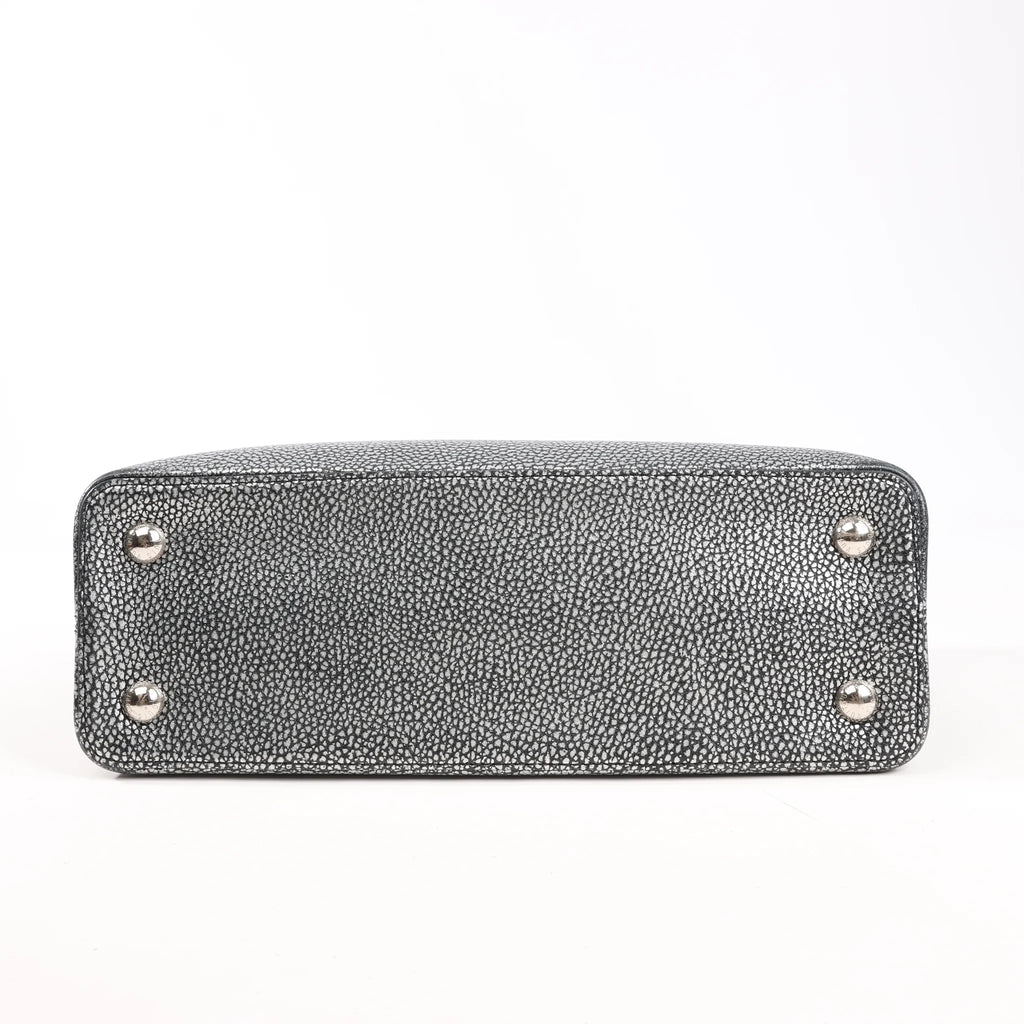 Louis Vuitton Taurillon Capucines MM Handbag in Silver