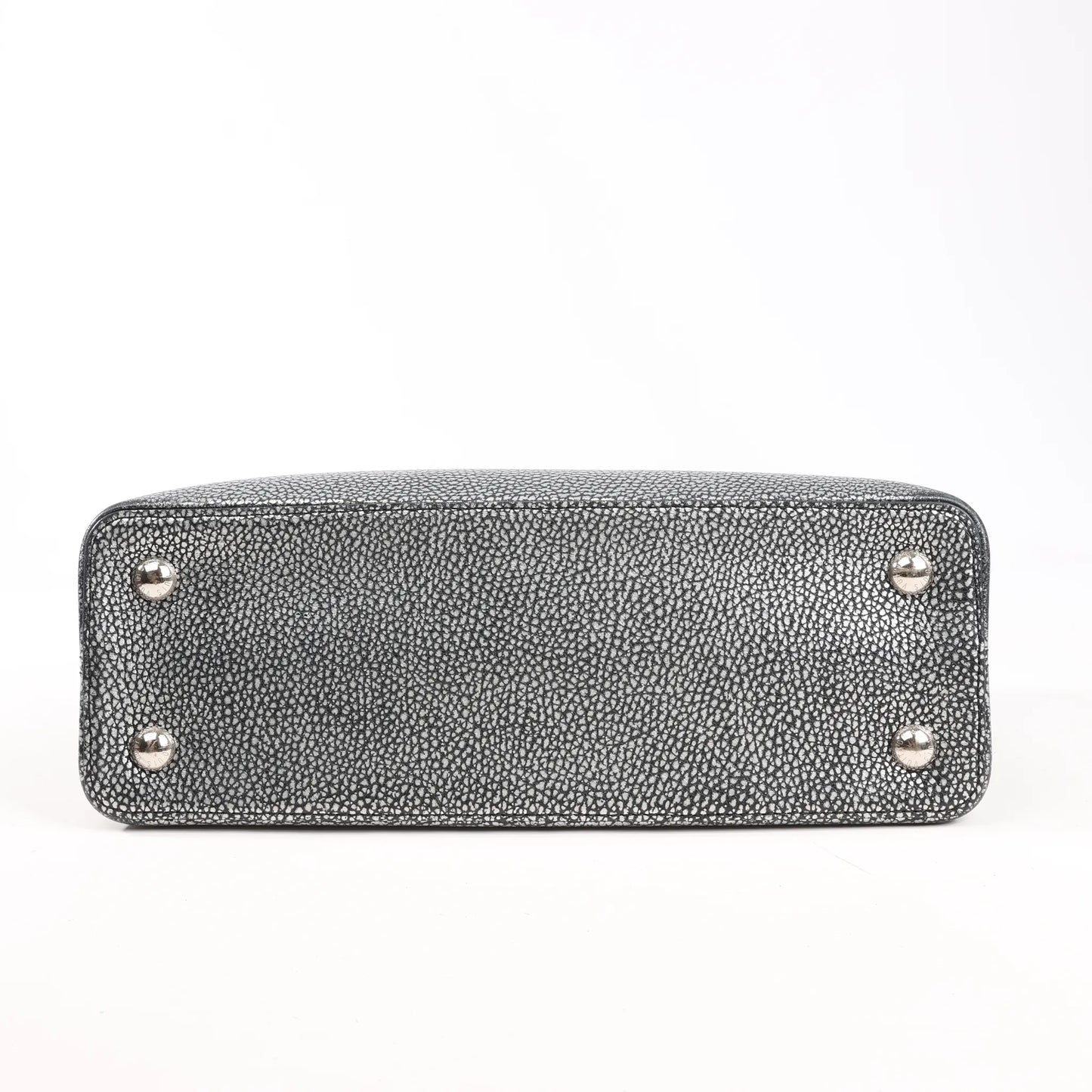 Louis Vuitton Taurillon Capucines MM Handtasche in Silber