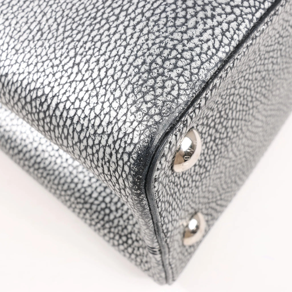 Louis Vuitton Taurillon Capucines MM Handbag in Silver