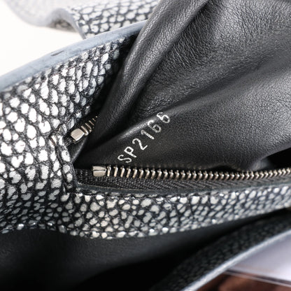 Louis Vuitton Taurillon Capucines MM Handtasche in Silber