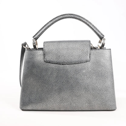 Louis Vuitton Taurillon Capucines MM Handtasche in Silber