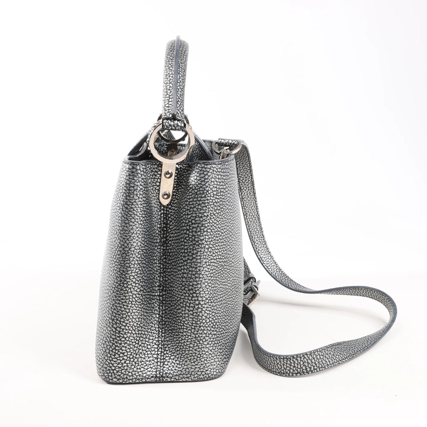 Louis Vuitton Taurillon Capucines MM Handtasche in Silber