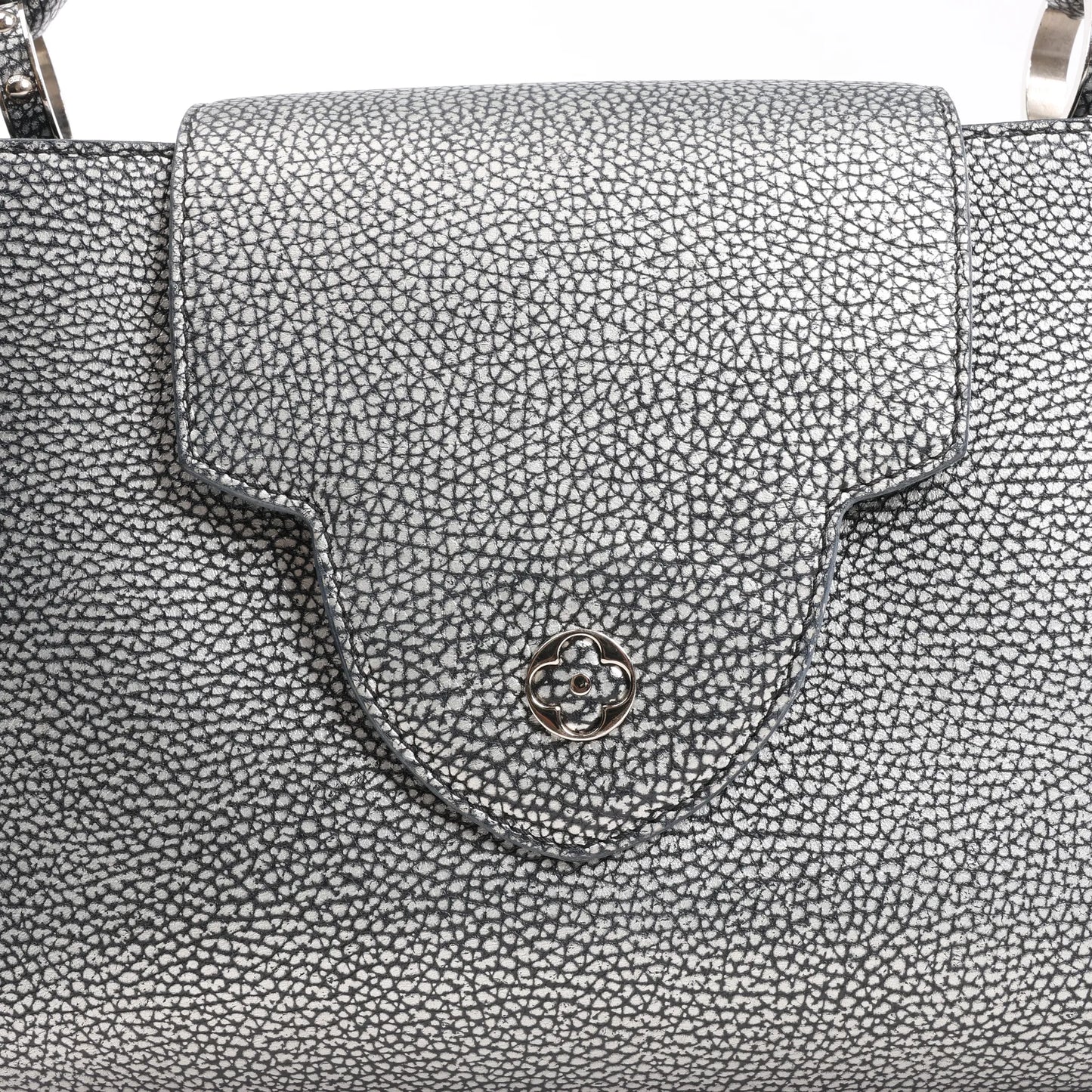 Louis Vuitton Taurillon Capucines MM Handtasche in Silber