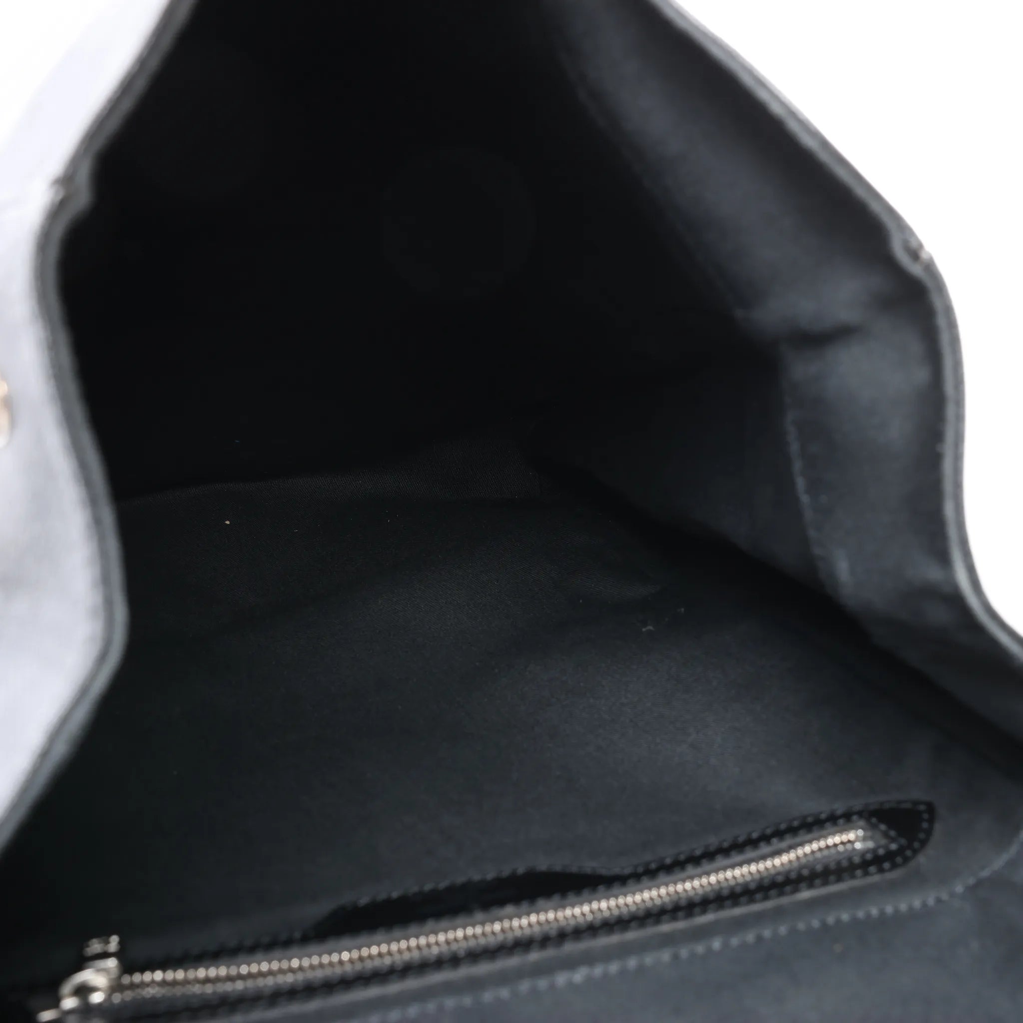 Louis Vuitton Cassiar Taiga Leather Backpack in Black M30172