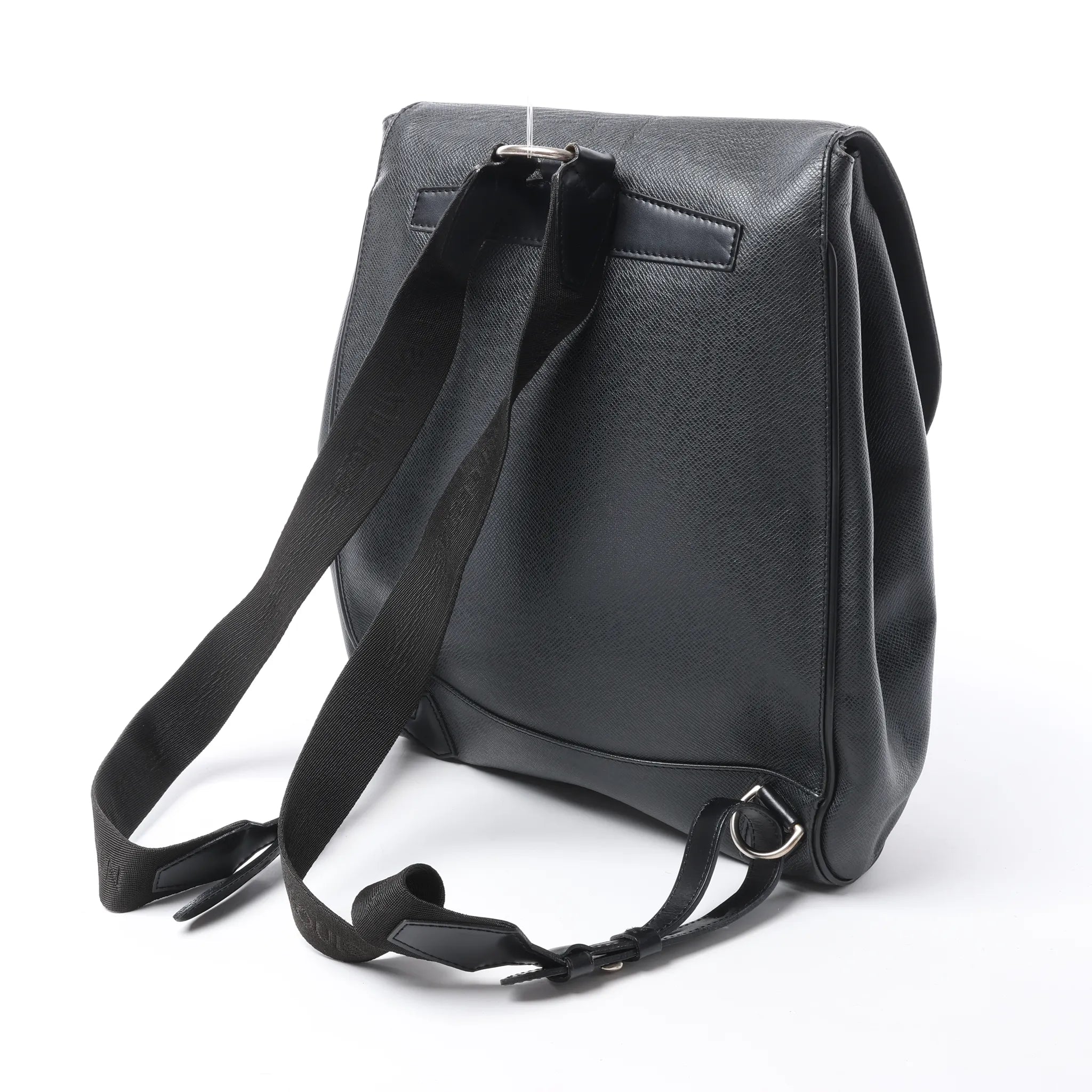 Louis Vuitton Cassiar Taiga Leather Backpack in Black M30172