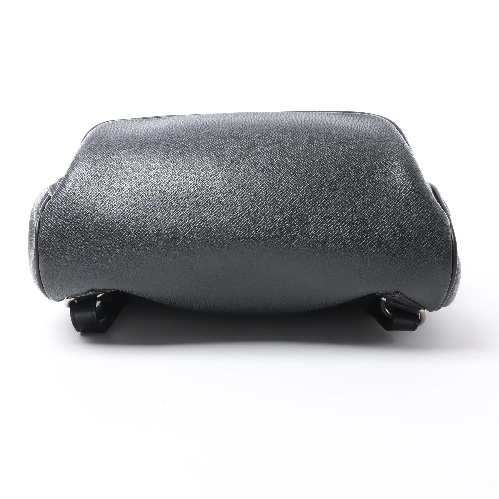 Louis Vuitton Cassiar Taiga Leather Backpack in Black M30172
