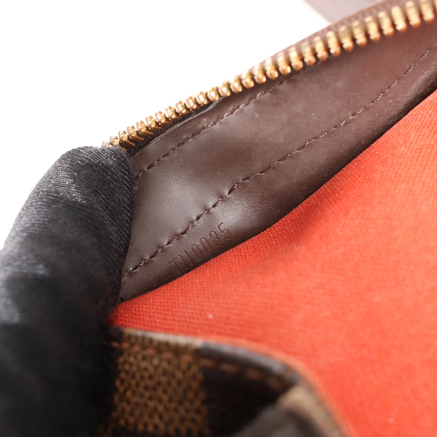 Louis Vuitton Chelsea Damier Ebene Shoulder Bag in Brown N51119