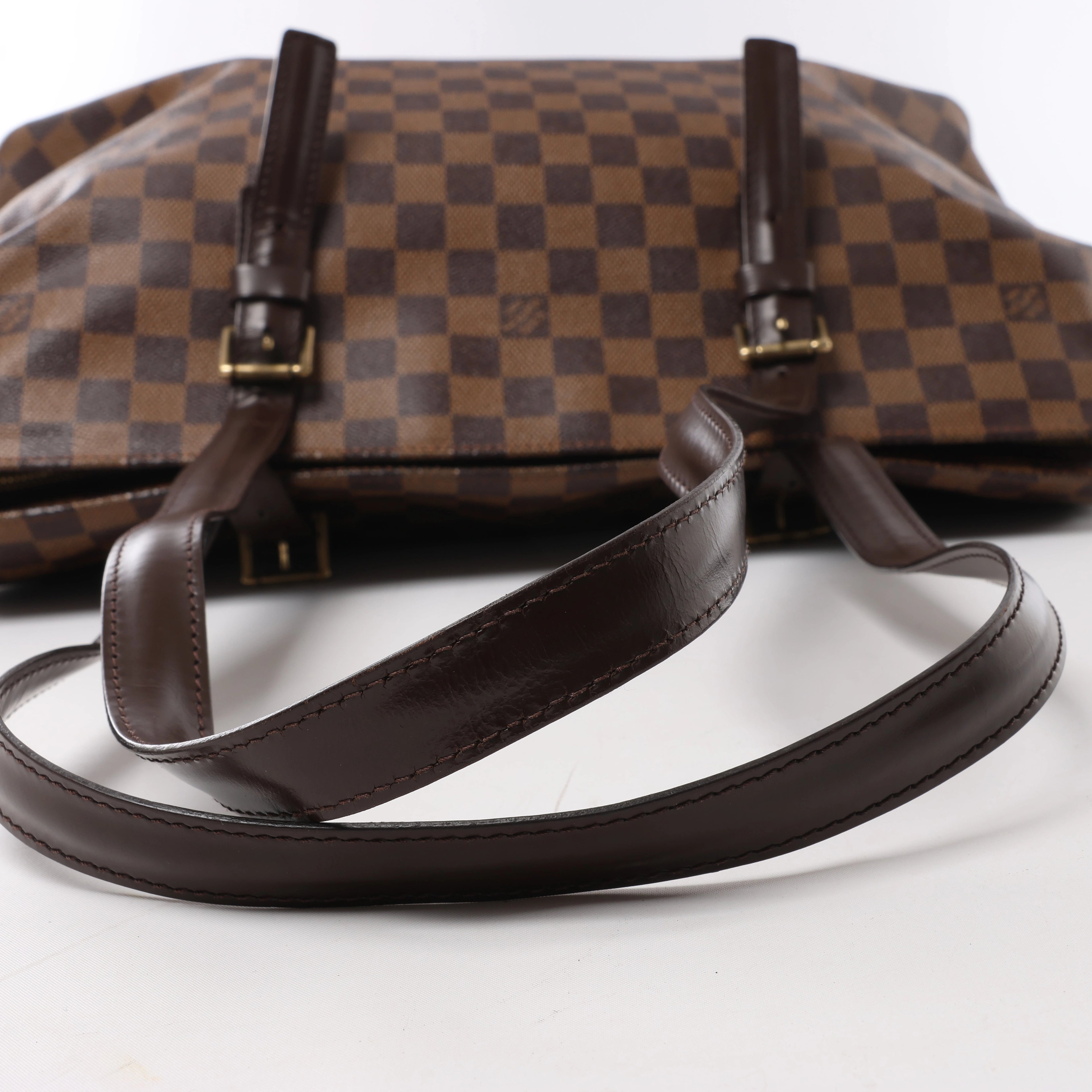 Bolso de hombro Louis Vuitton Chelsea Damier Ebene en marrón N51119