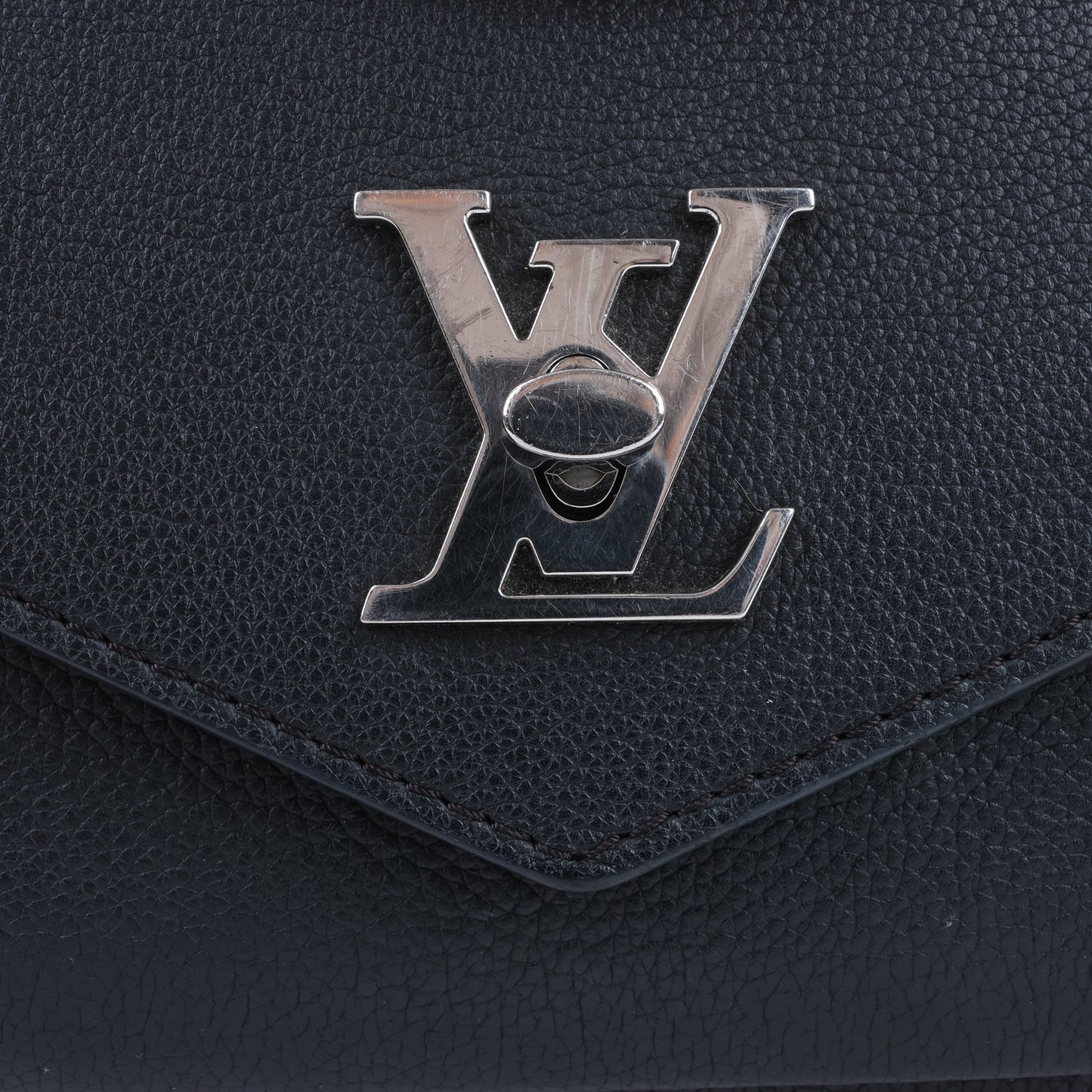 Louis Vuitton Cuir Taurillon MyLockMe BB 2Way Handbag in Black