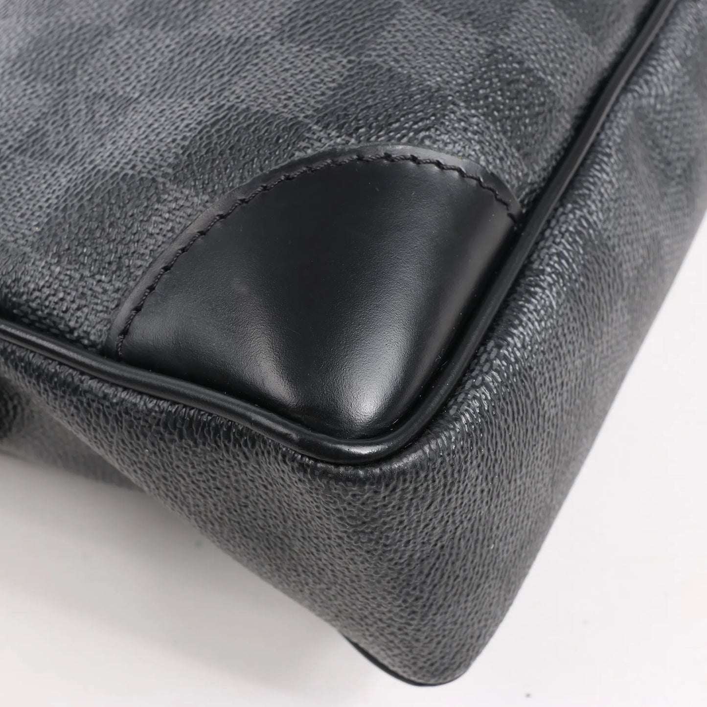 Louis Vuitton Damier Graphite Porte Documents Voyages Handbag N41125