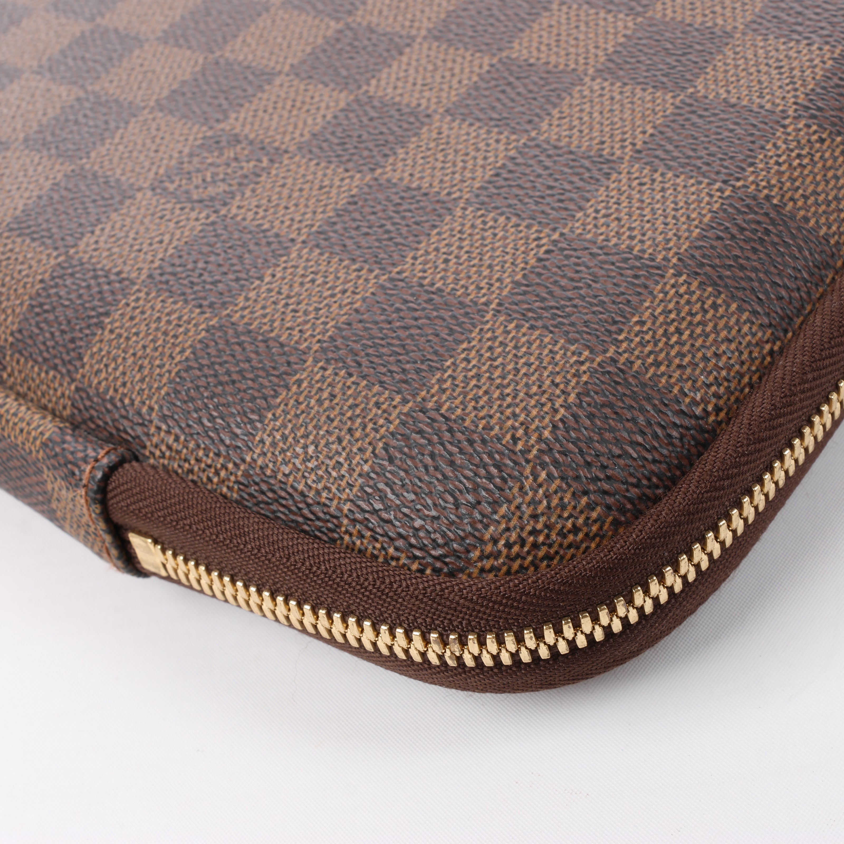 Louis Vuitton Horizon Laptop Sleeve PM Damier Ebene Clutch in Brown N58022