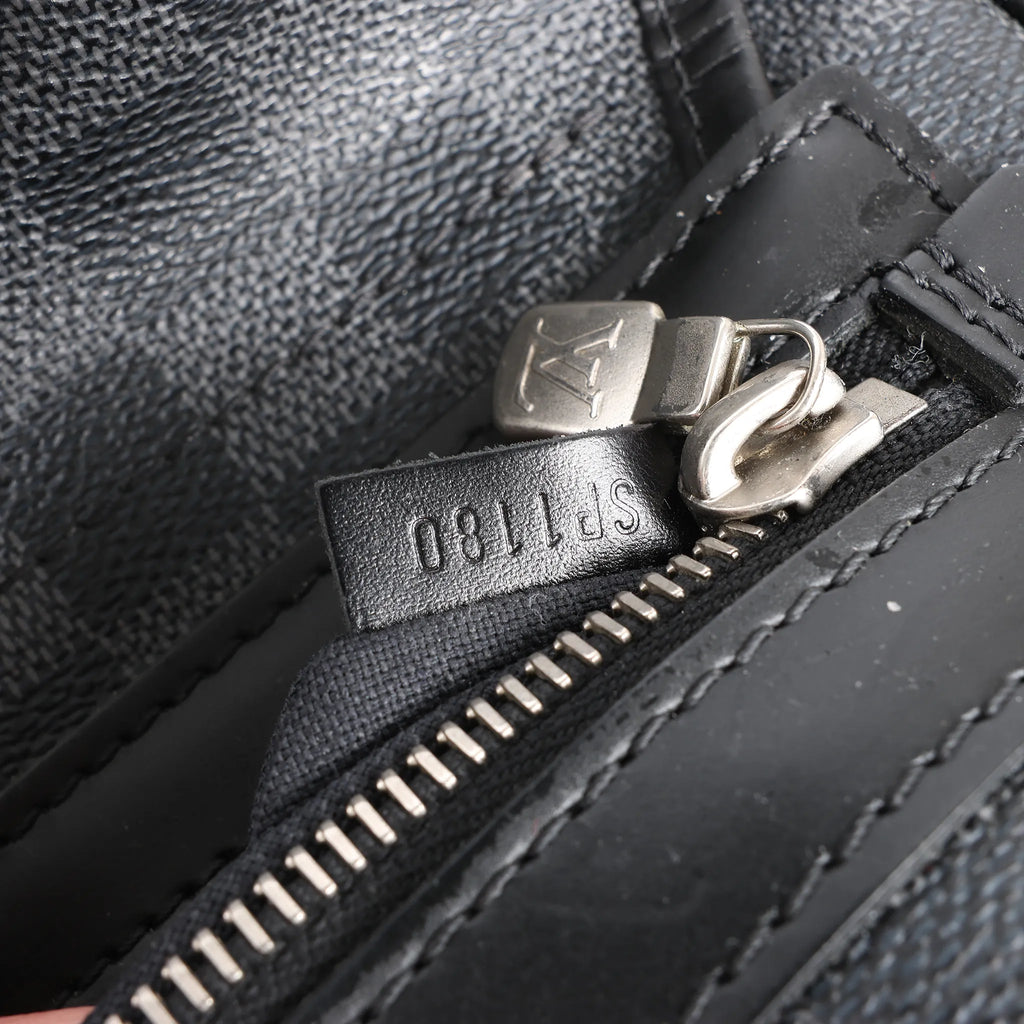 Louis Vuitton Daniel MM Damier Graphite Crossbody Bags in Black N58029