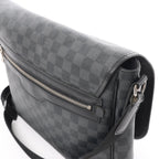 Louis Vuitton Daniel MM Damier Graphite Crossbody Bags in Black N58029