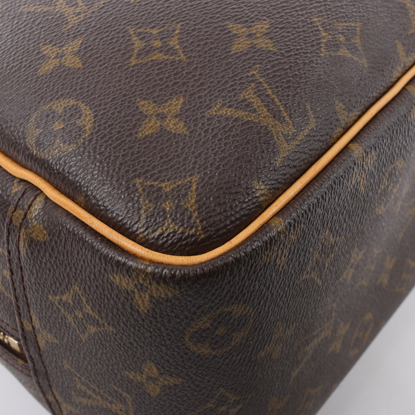 Louis Vuitton Monogram Canvas Deauville Handbag M47270