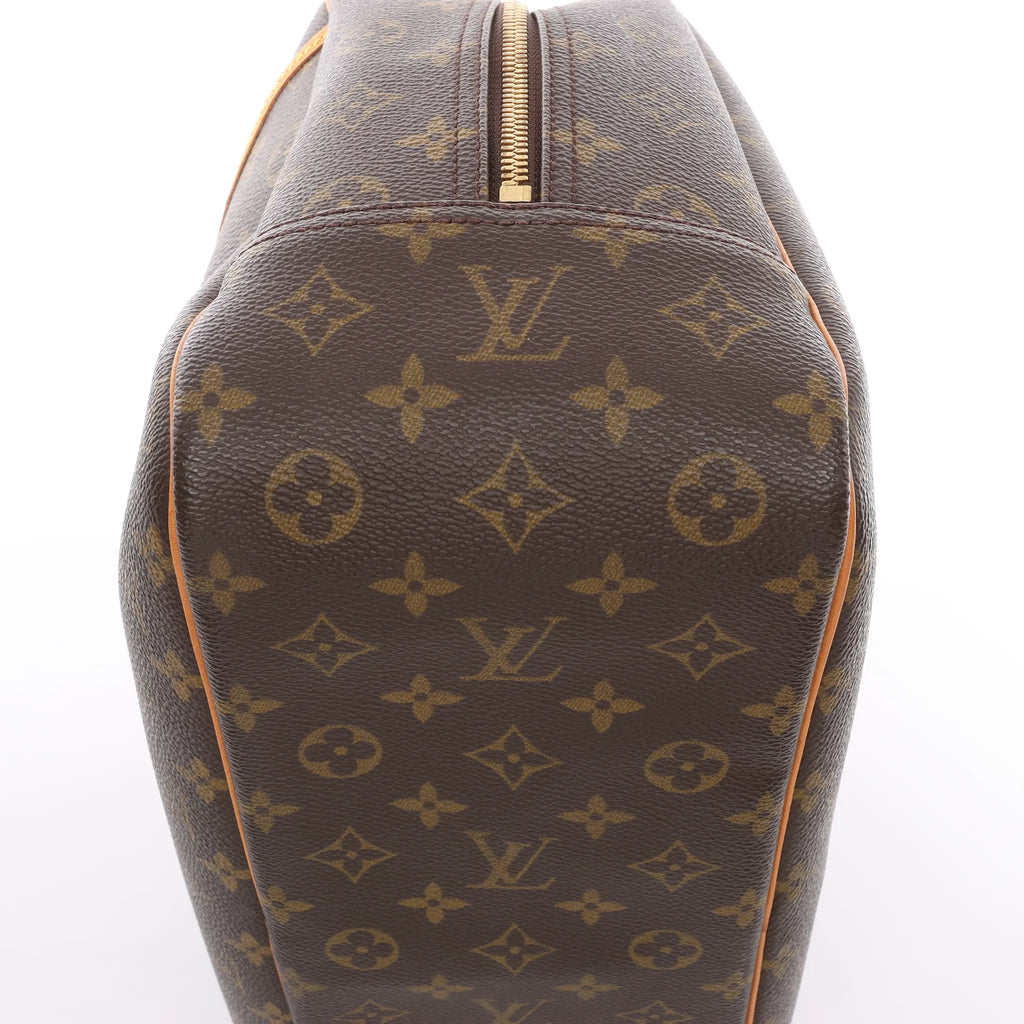 Louis Vuitton Deauville Monogram Canvas Handbag in Brown M47270