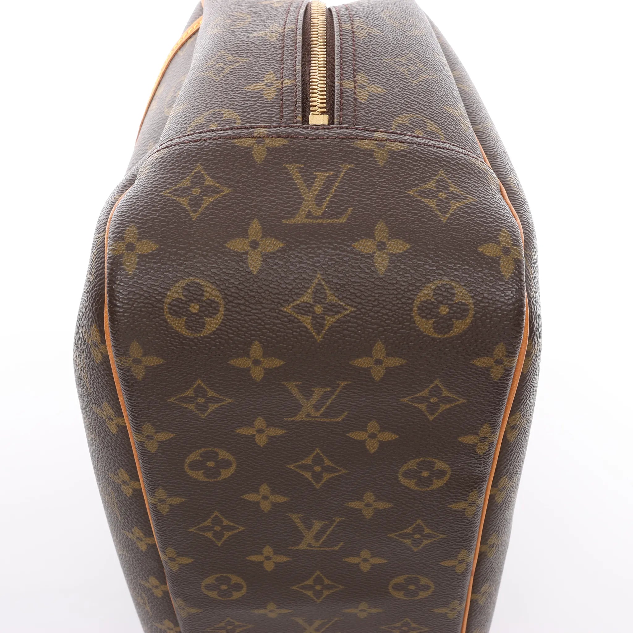 Louis Vuitton Deauville Monogram Canvas Handbag in Brown M47270