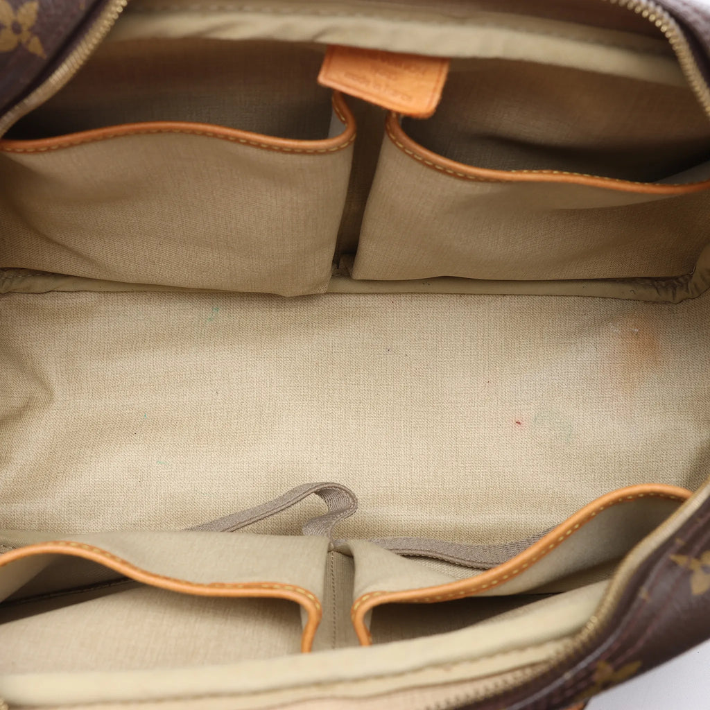Louis Vuitton Deauville Monogram Canvas Handbag in Brown M47270