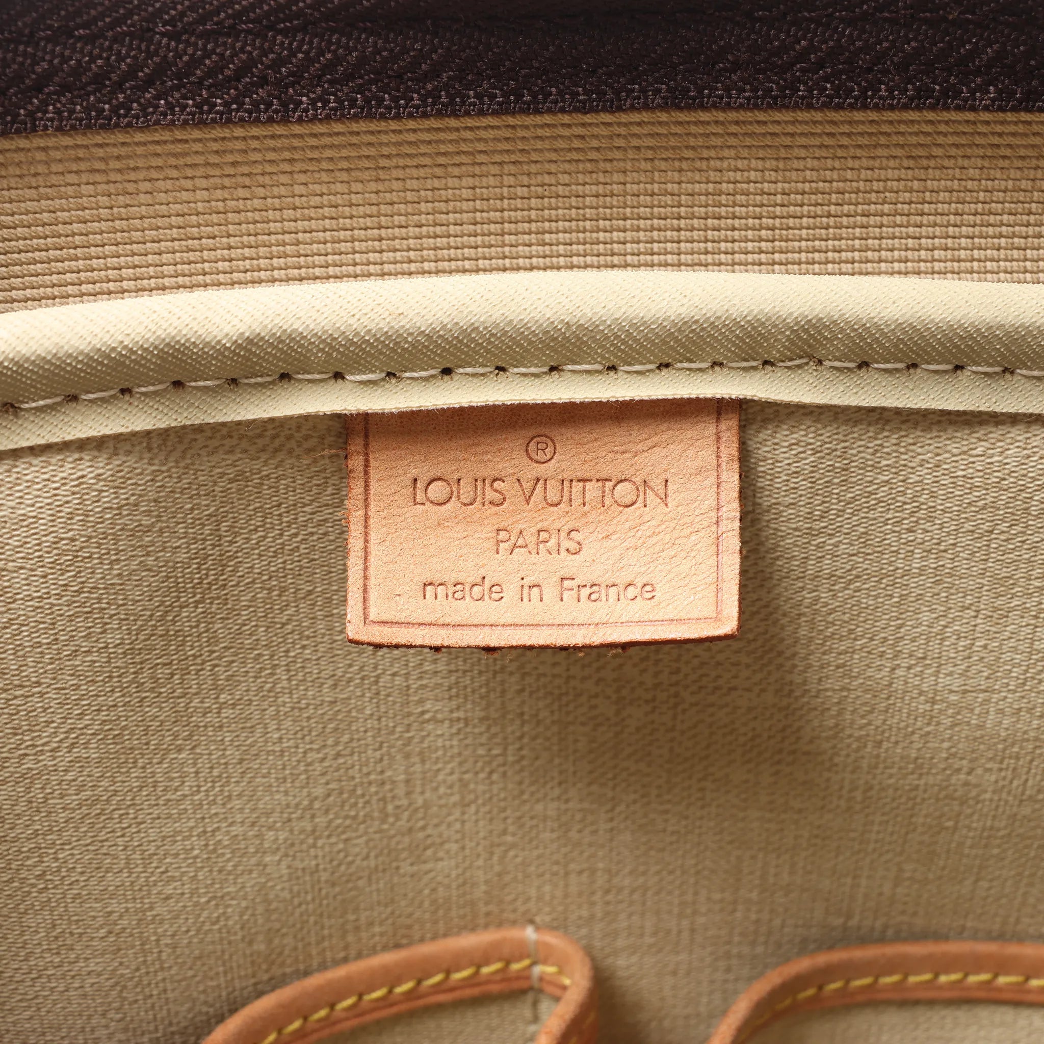 Louis Vuitton Deauville Monogram Canvas Handbag in Brown M47270